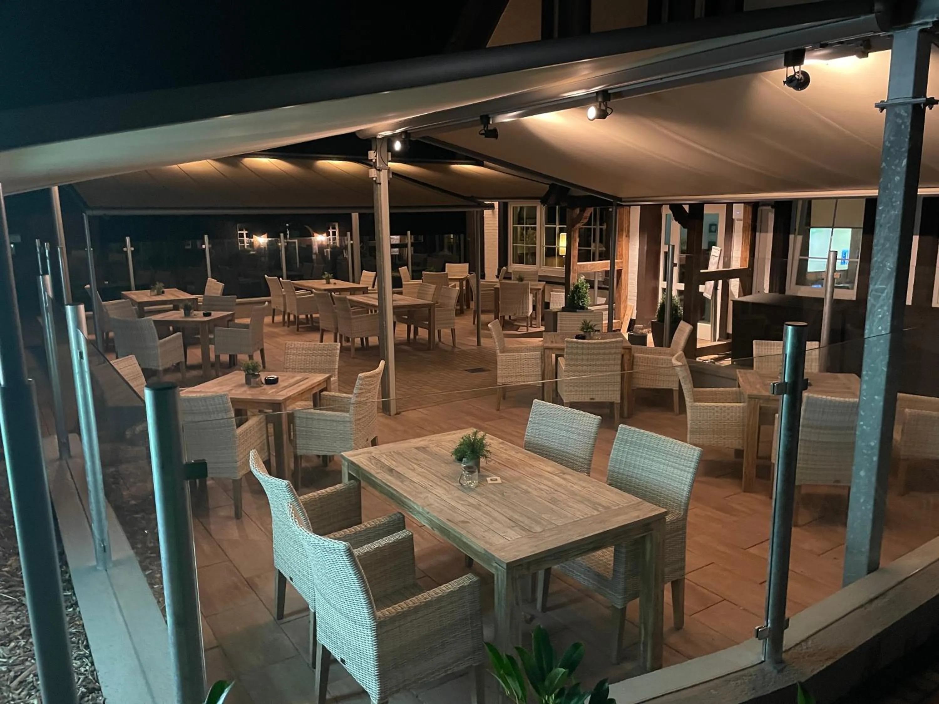 Restaurant/places to eat in Dötlinger Hof