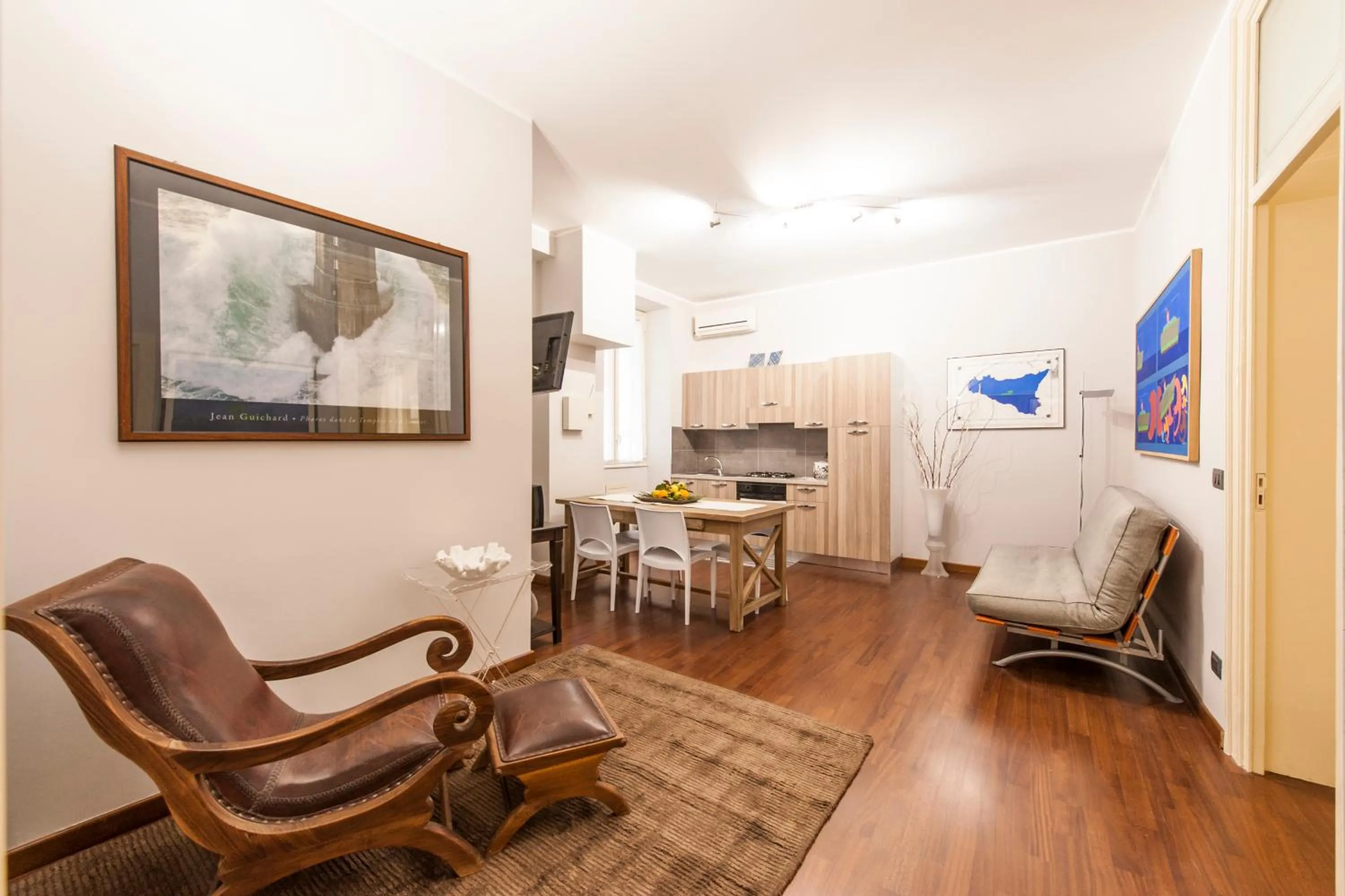 Kitchen or kitchenette in Rabbad Apartments