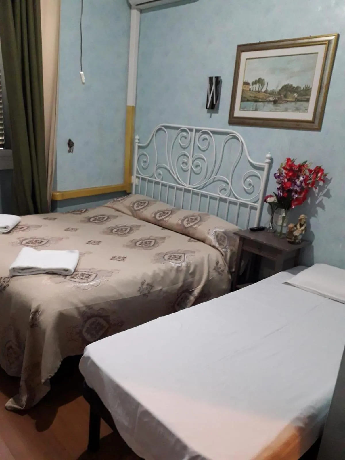 Bed in Botel Inn