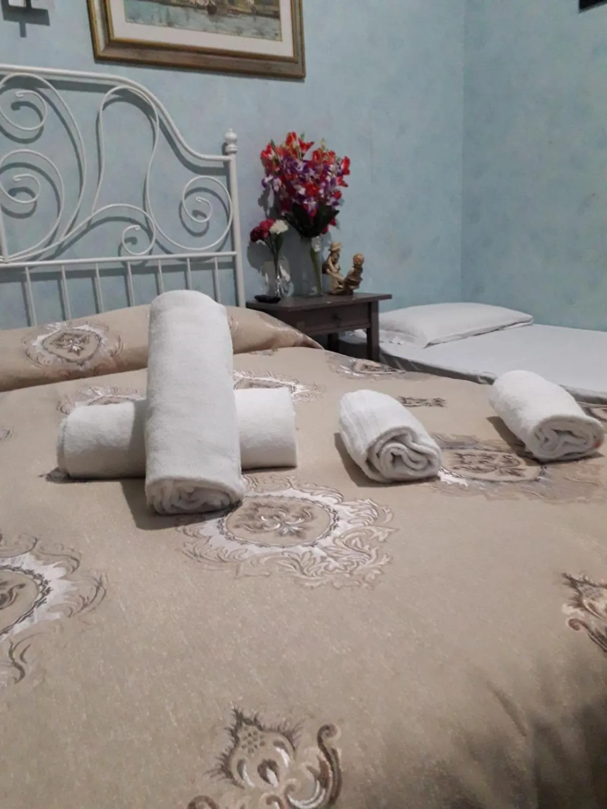 Bed in Botel Inn