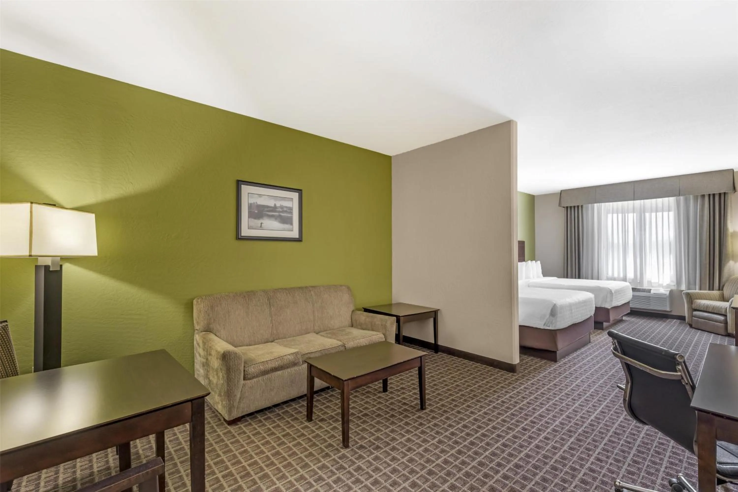 Bedroom, Bed in Best Western Plus Havre Inn & Suites
