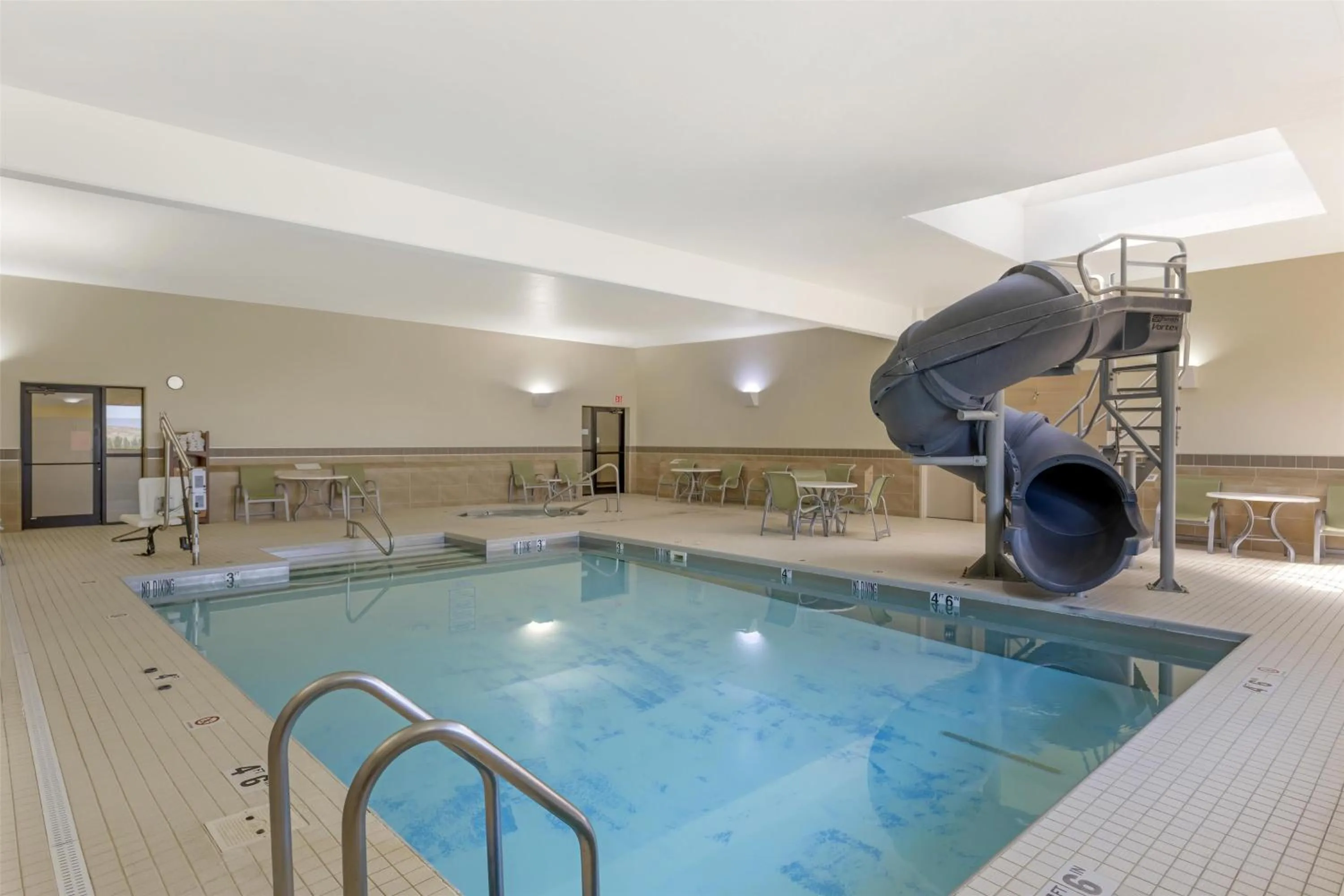 Pool view in Best Western Plus Havre Inn & Suites