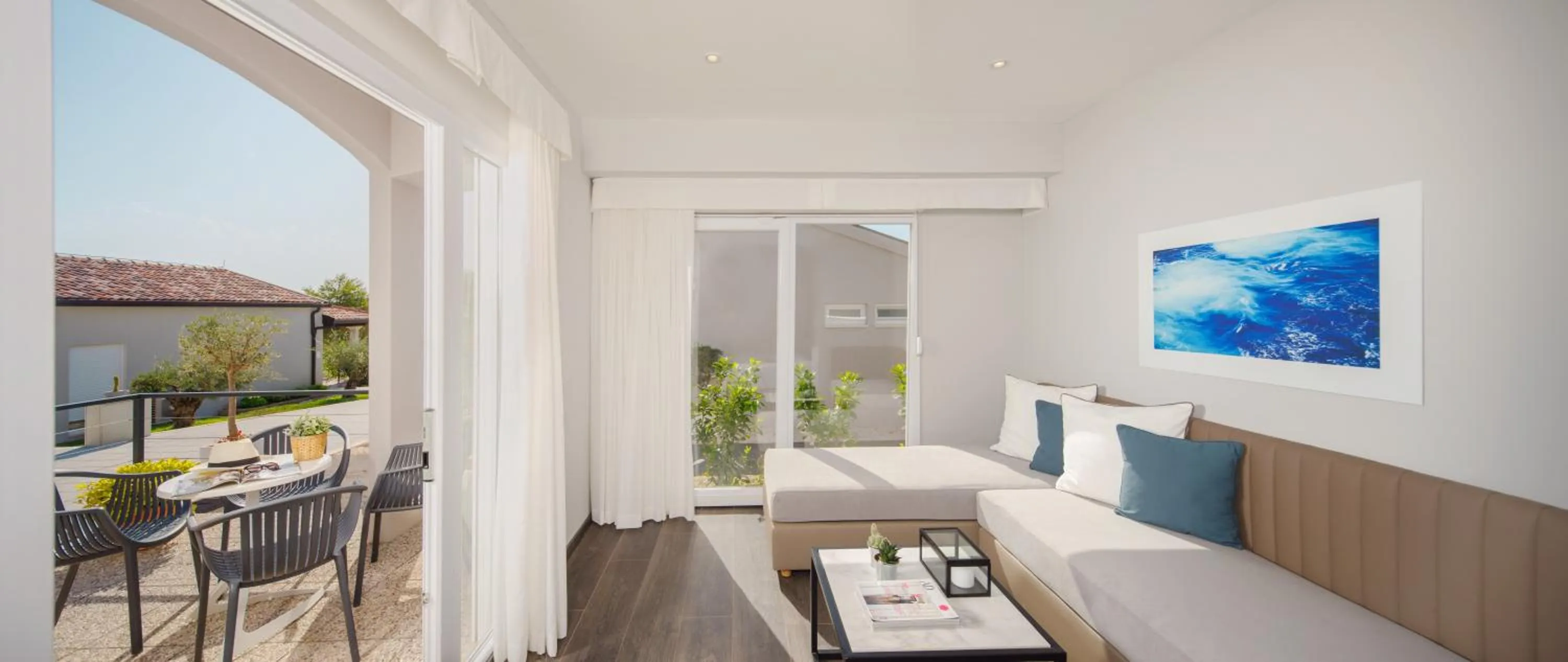 Living room in Gava Waterman Milna Resort – All Inclusive