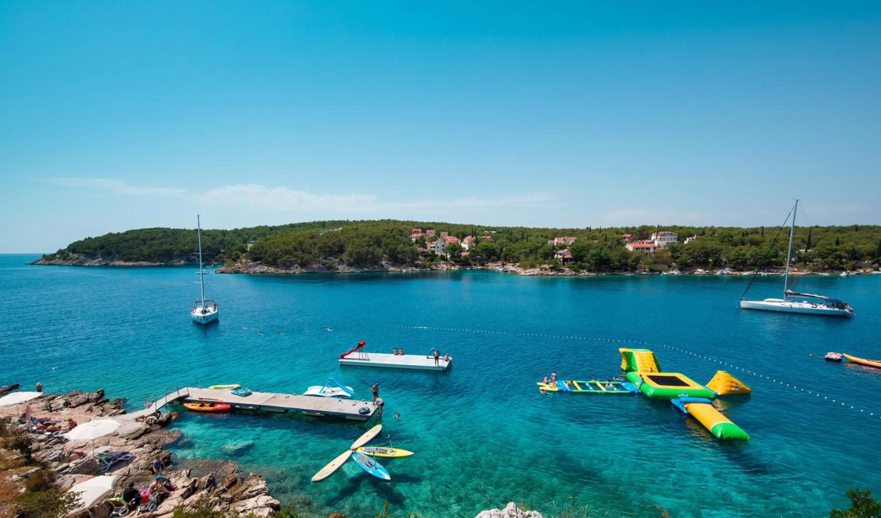 Beach in Gava Waterman Milna Resort – All Inclusive