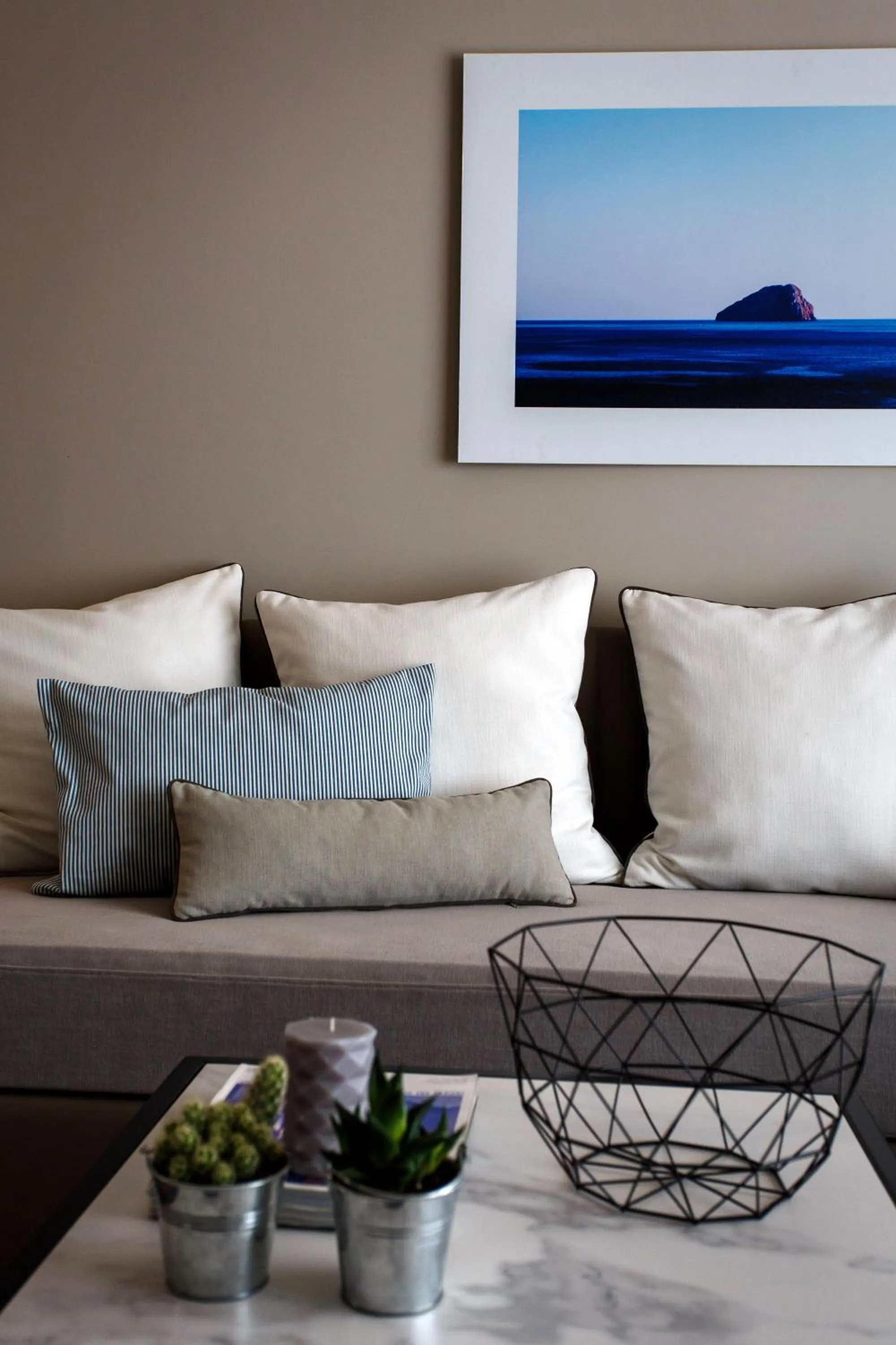 Seating area in Gava Waterman Milna Resort – All Inclusive