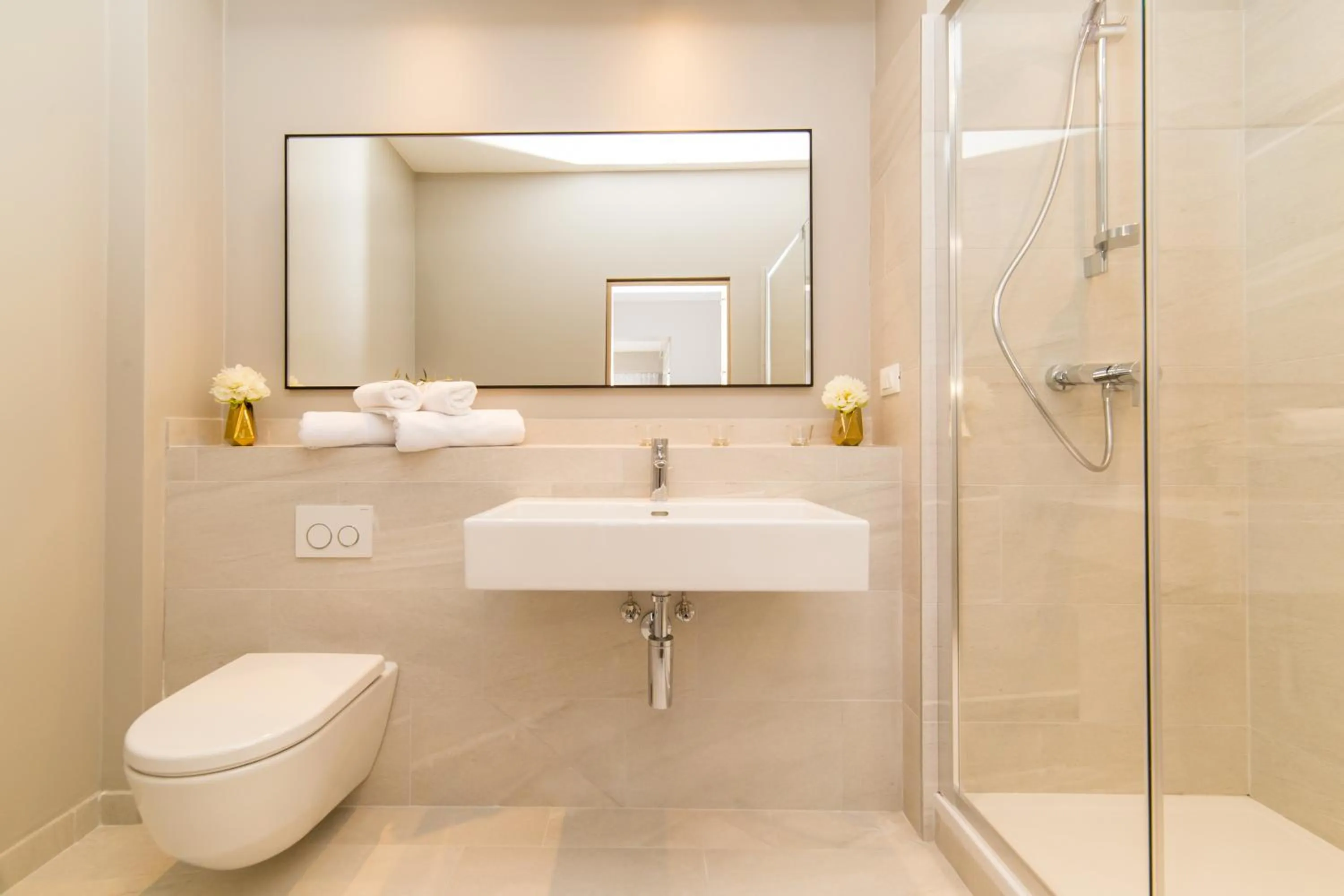 Bathroom in Gava Waterman Milna Resort – All Inclusive