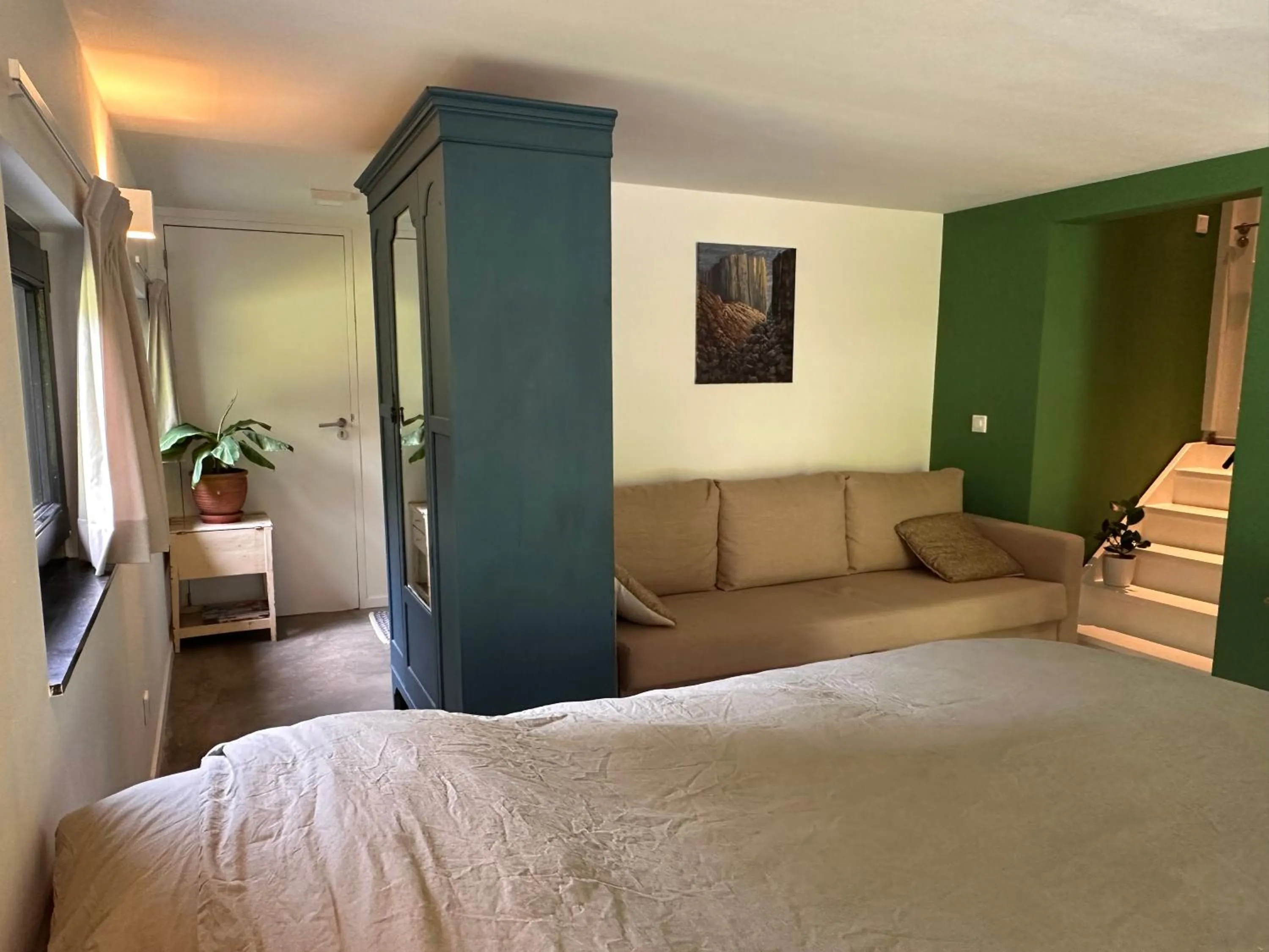 Seating area, Bed in La Grange 28