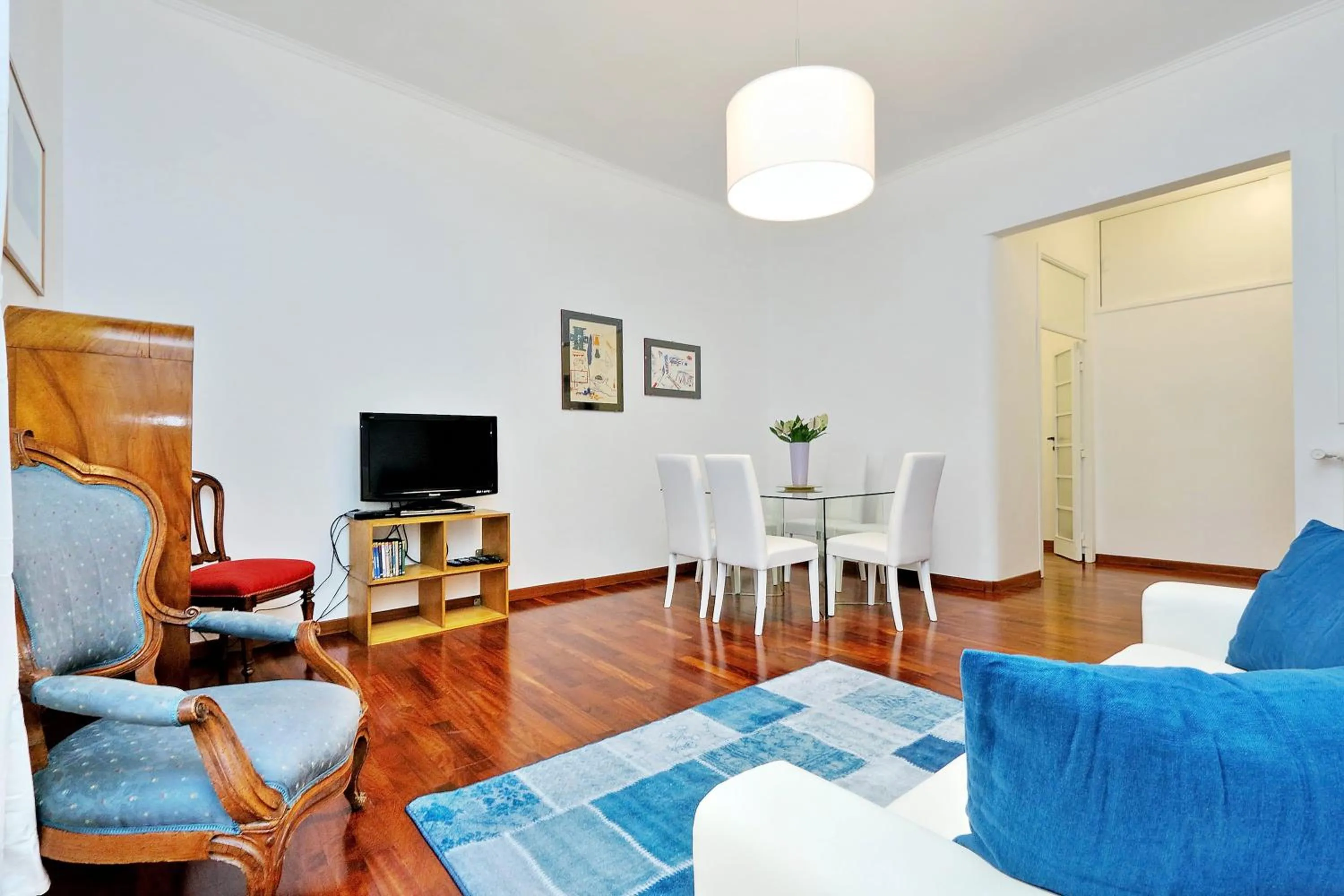 Living room in RomeAsYouLike-Monti Experience 295