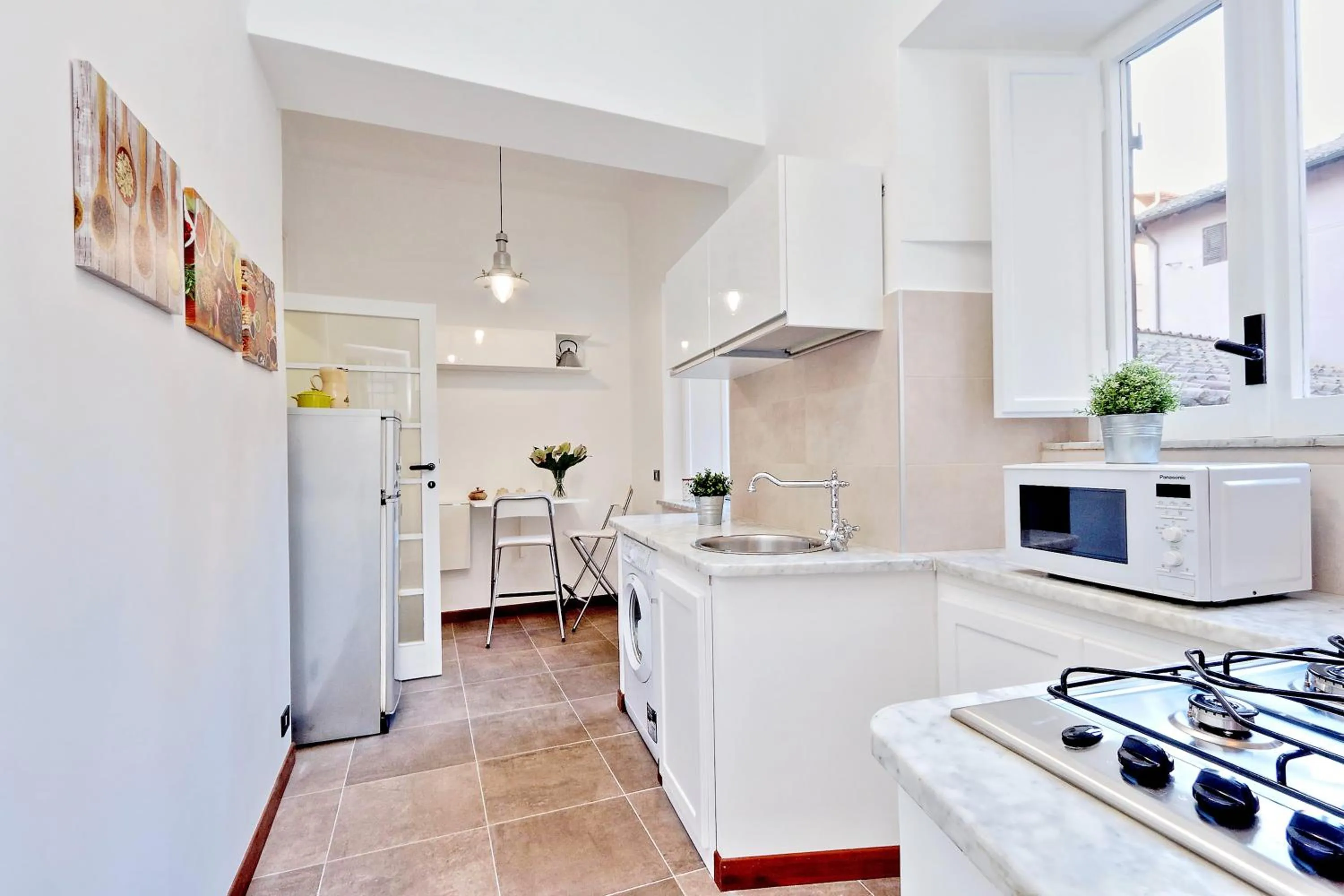 Kitchen or kitchenette in RomeAsYouLike-Monti Experience 295