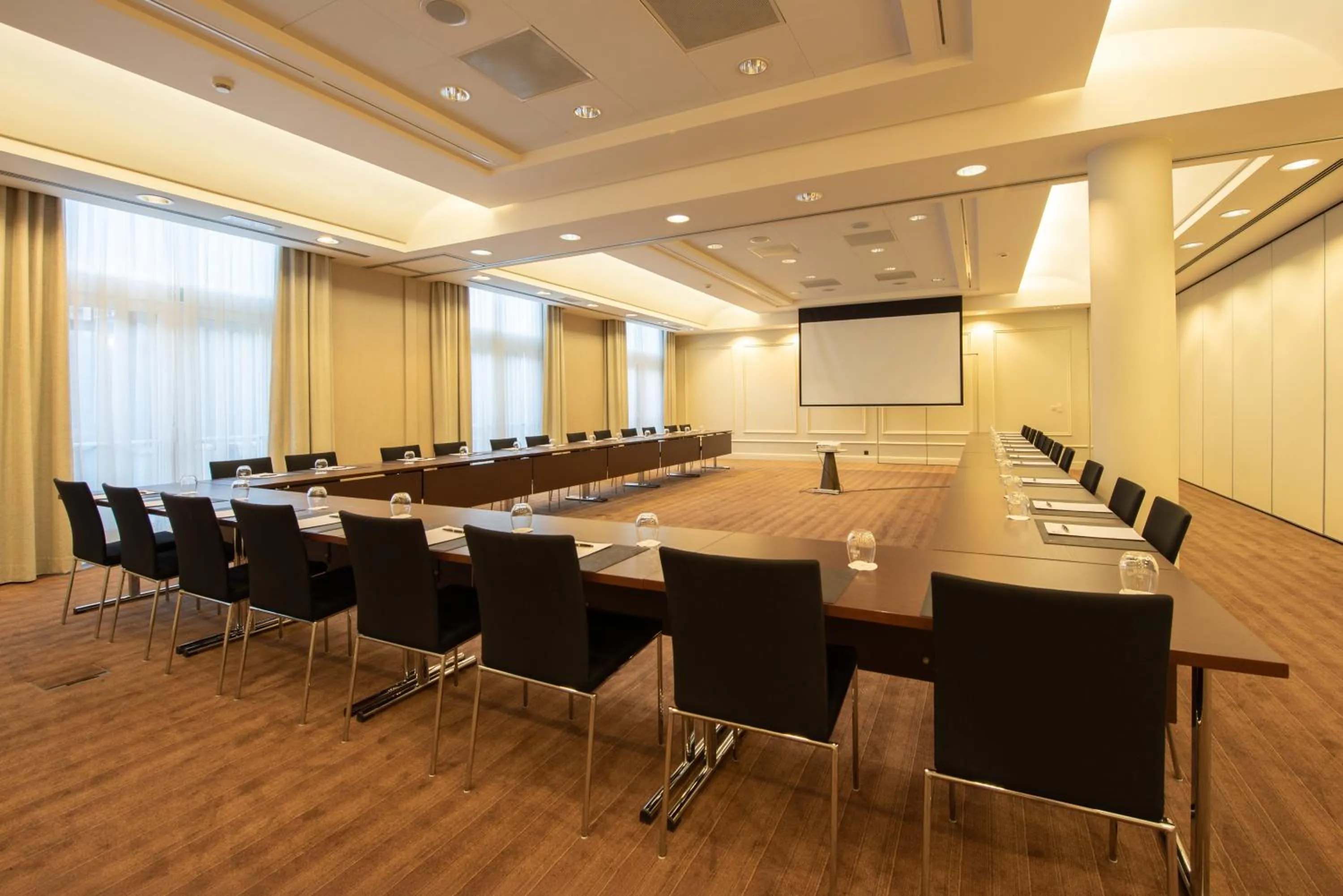 Meeting/conference room in Dukes' Palace Brugge - by Dukes' Hotel Collection