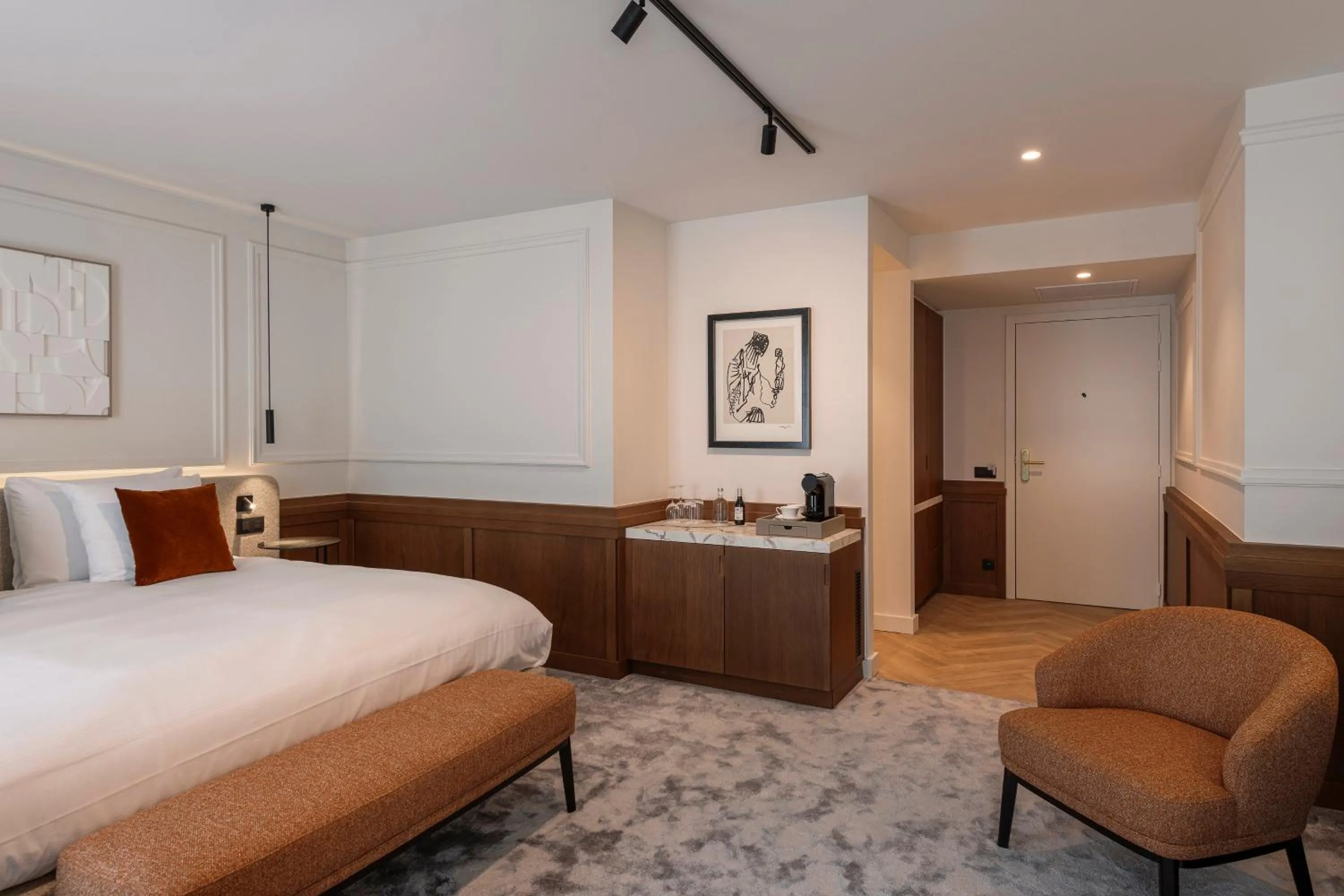 Bedroom, Bed in Dukes' Palace Brugge - by Dukes' Hotel Collection