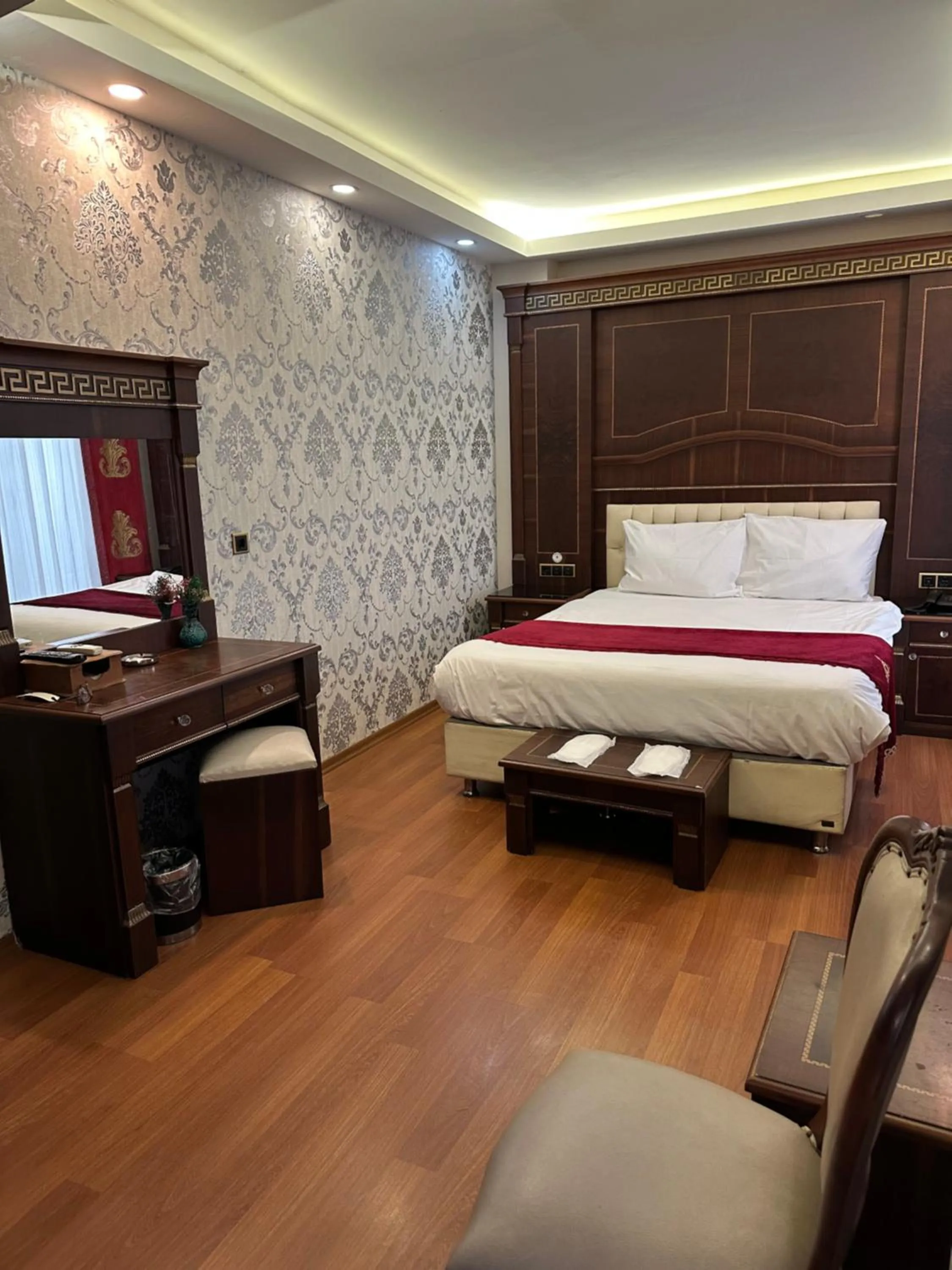 Bedroom, Bed in Napolyon hotel