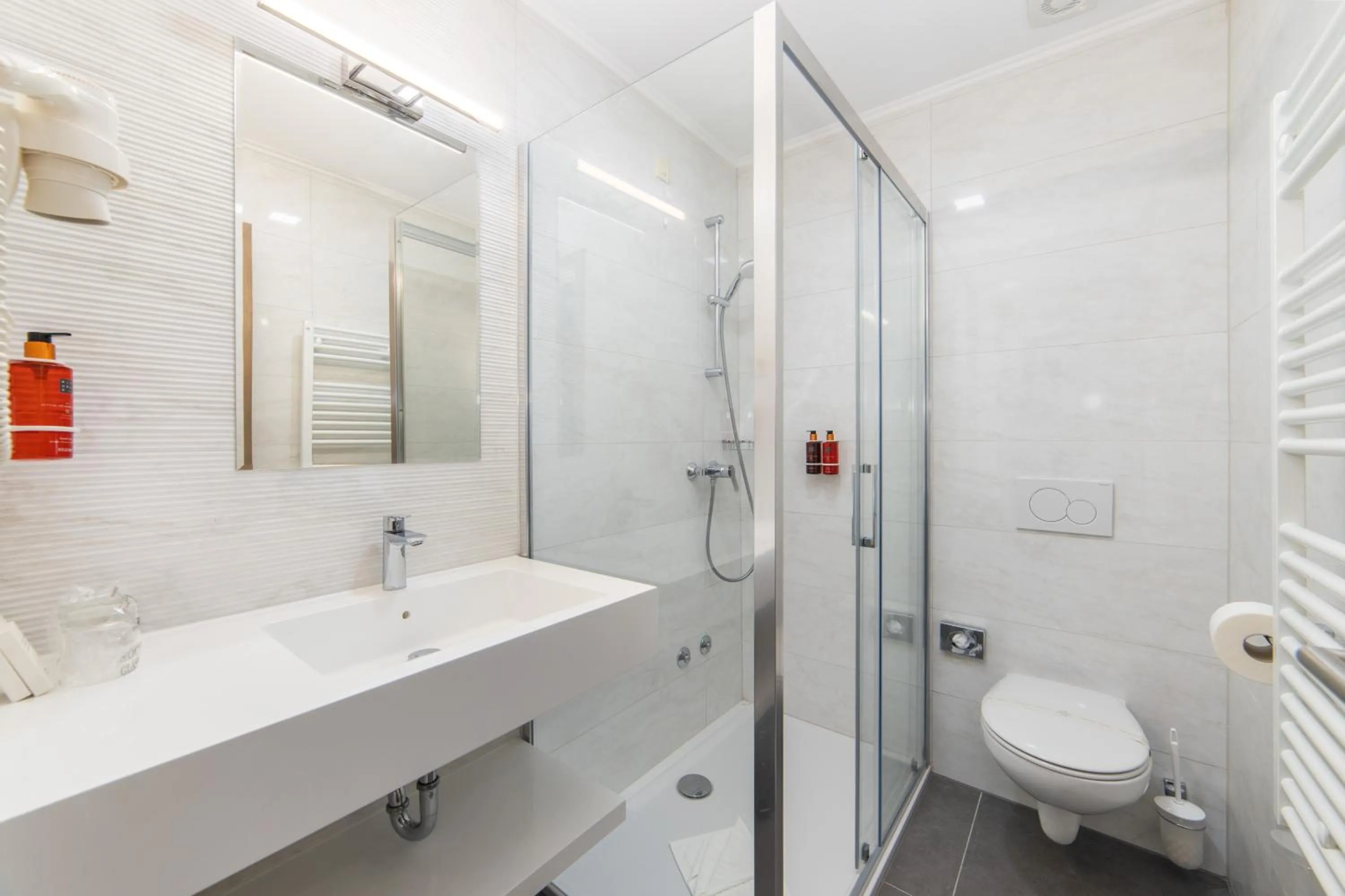 Bathroom in Hotel Bella Vista