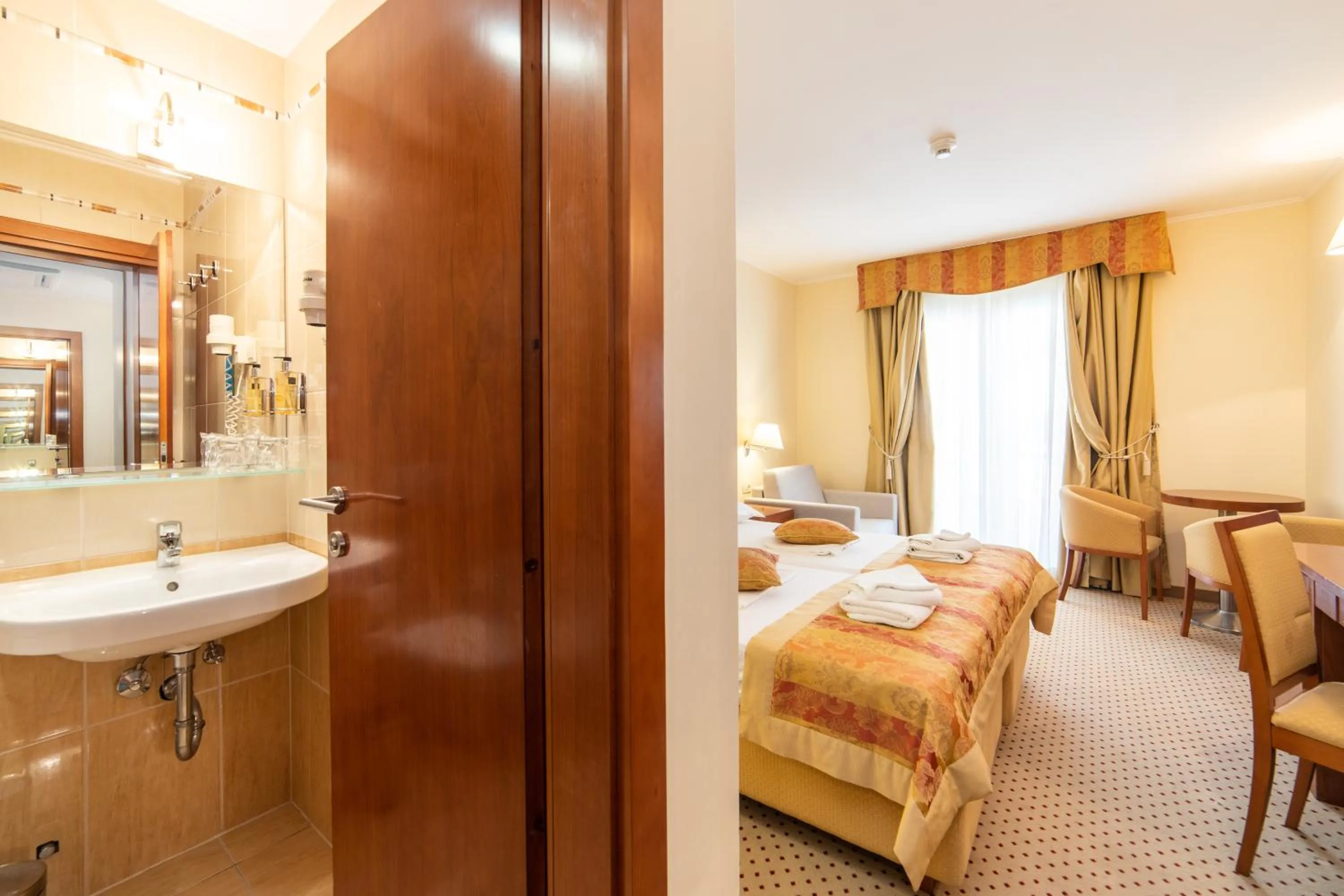 Photo of the whole room in Hotel Bella Vista