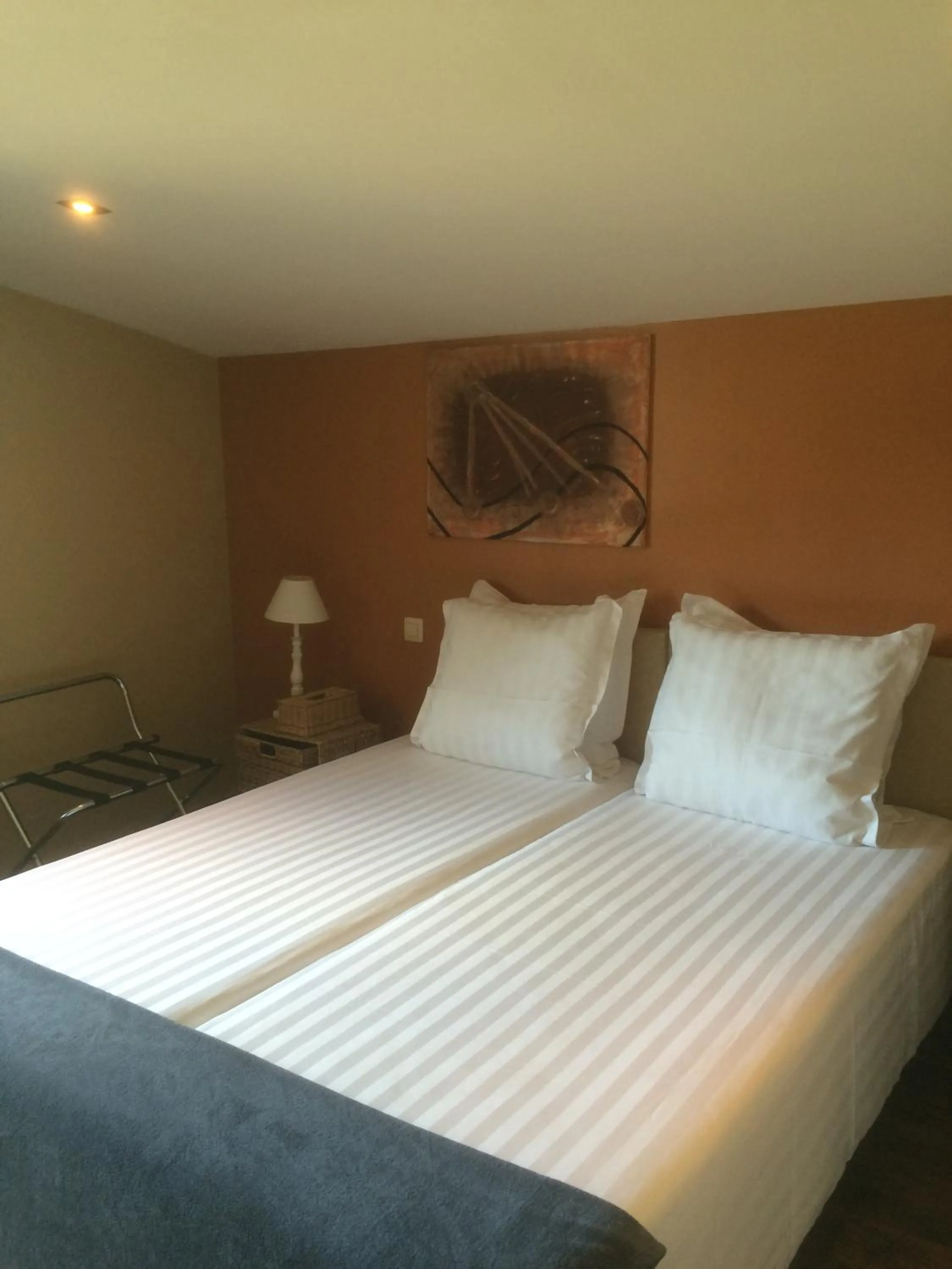 Bed in B&B De Edelsteen