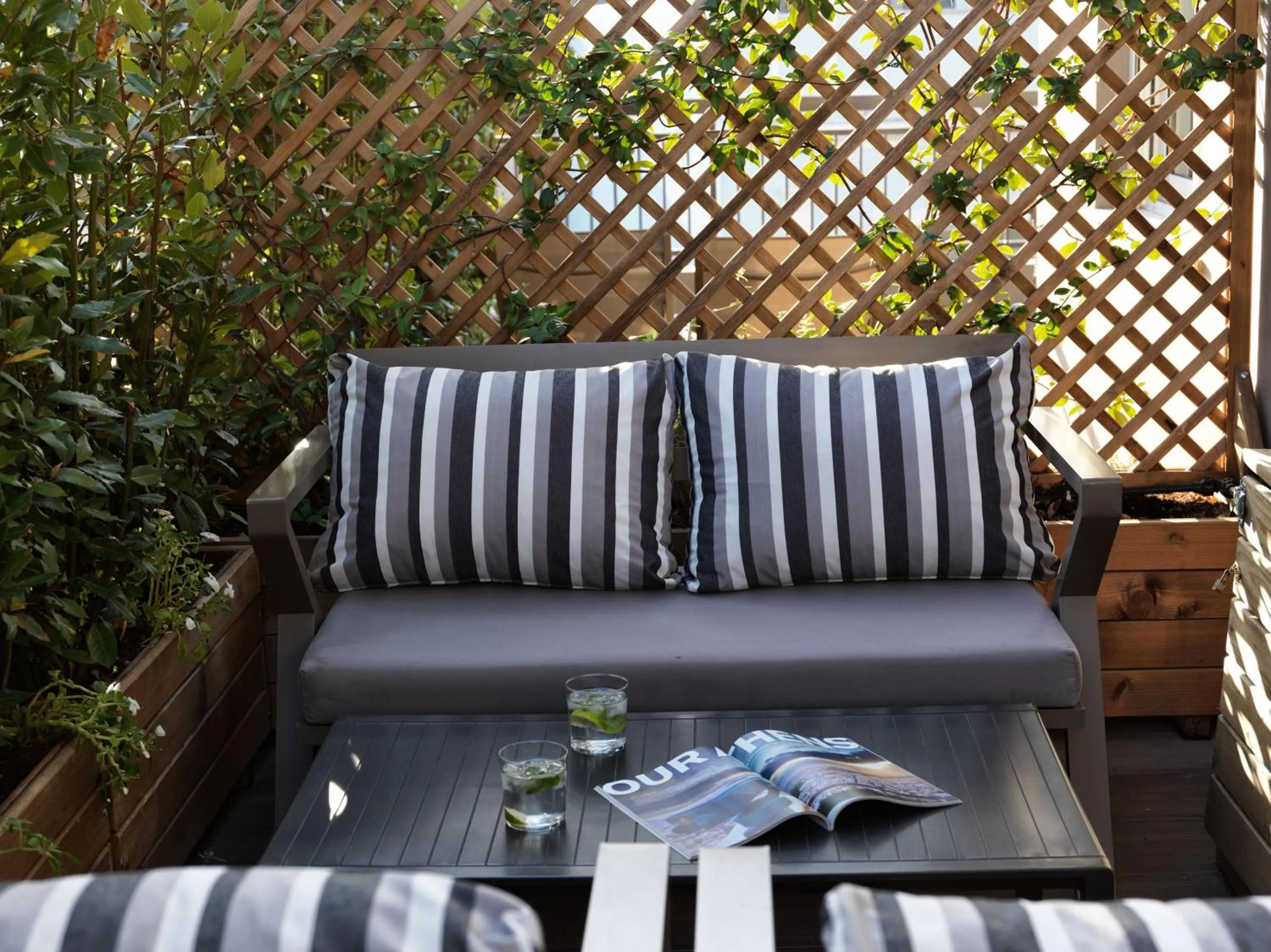 Seating area in 18 Micon Str.