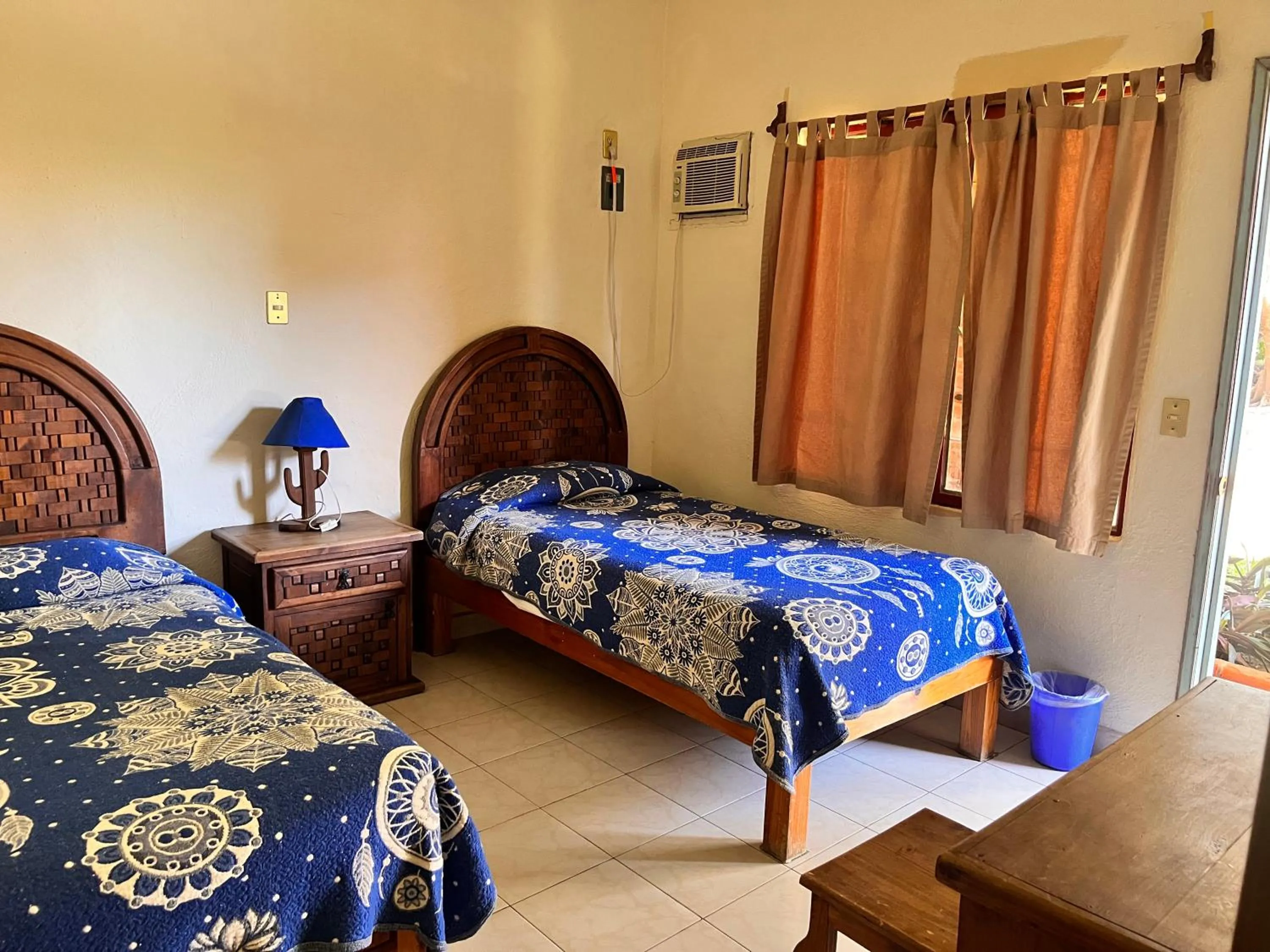 Family Room with Shared Bathroom in Hotel Posada Andaluz