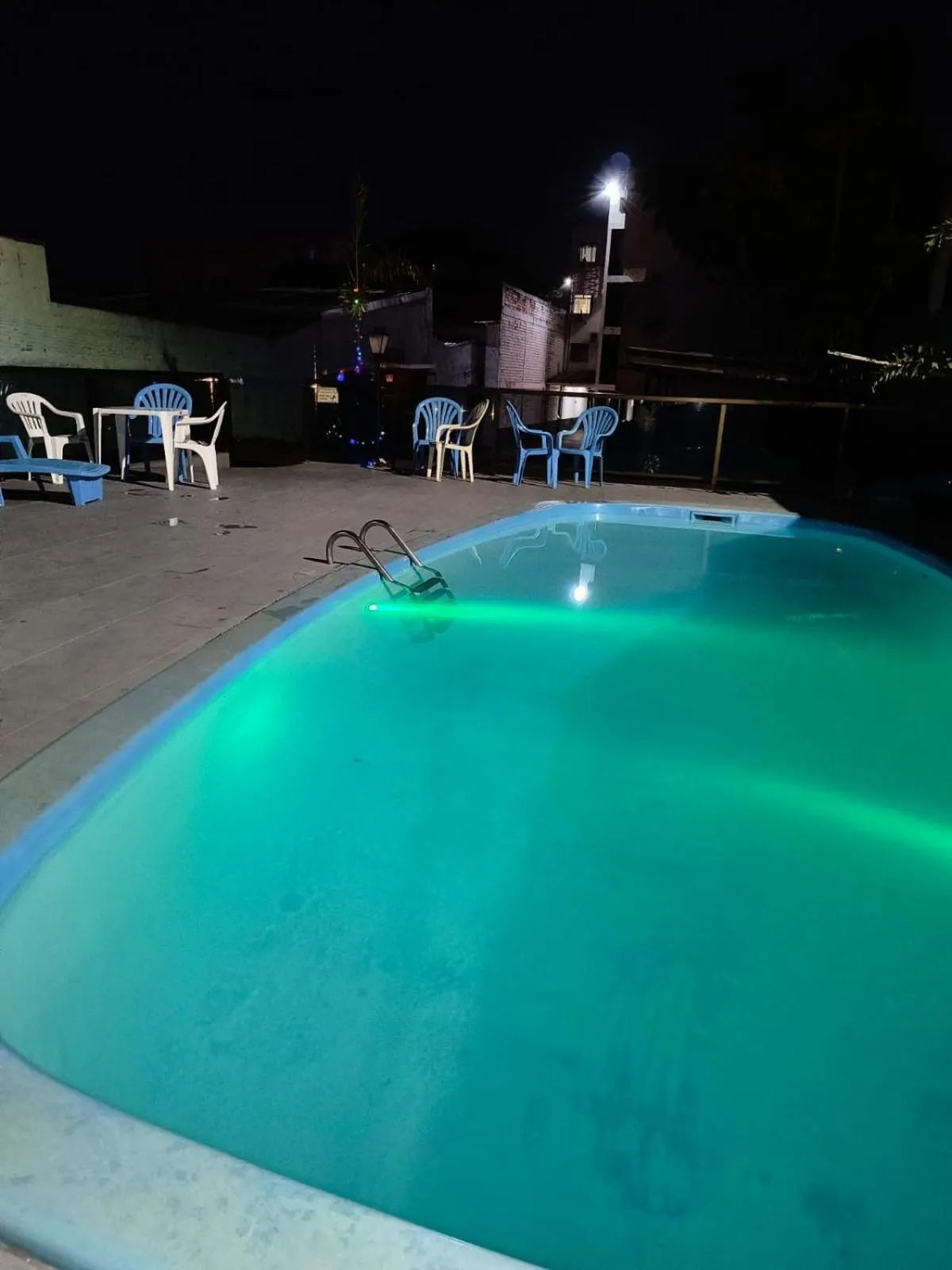 Swimming pool in Visk Palace Hotel e Restaurante