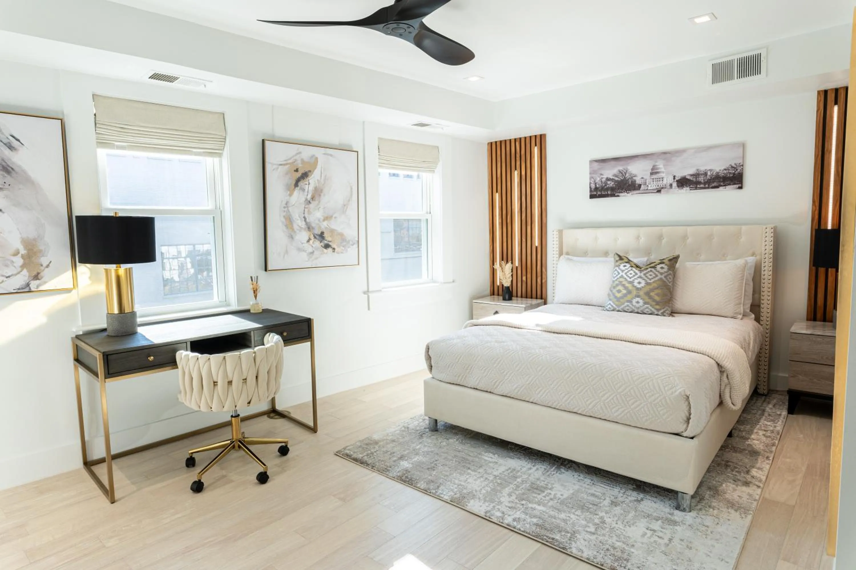 Bed in The Georgetown House Inn