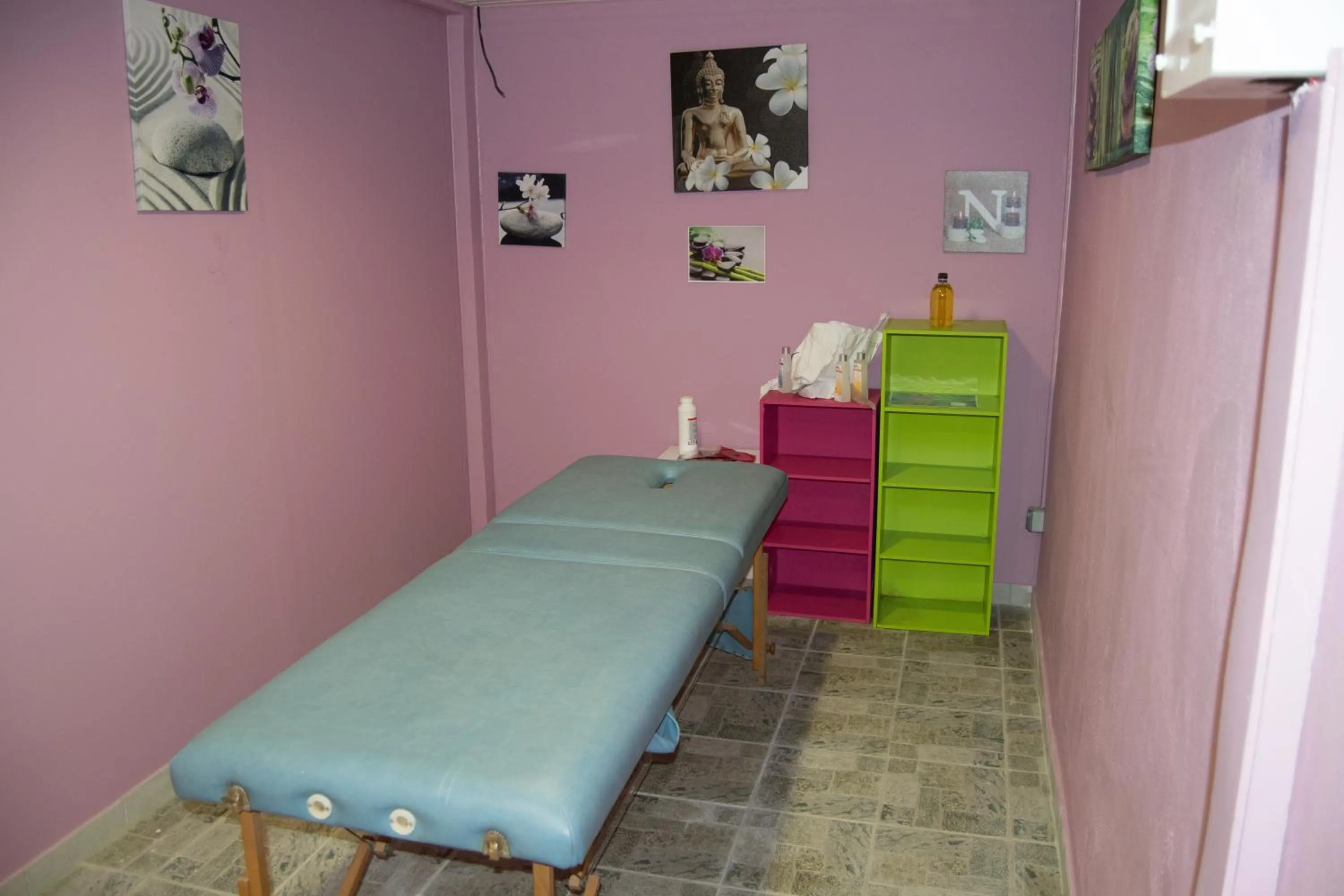 Massage in Domaine De Titine