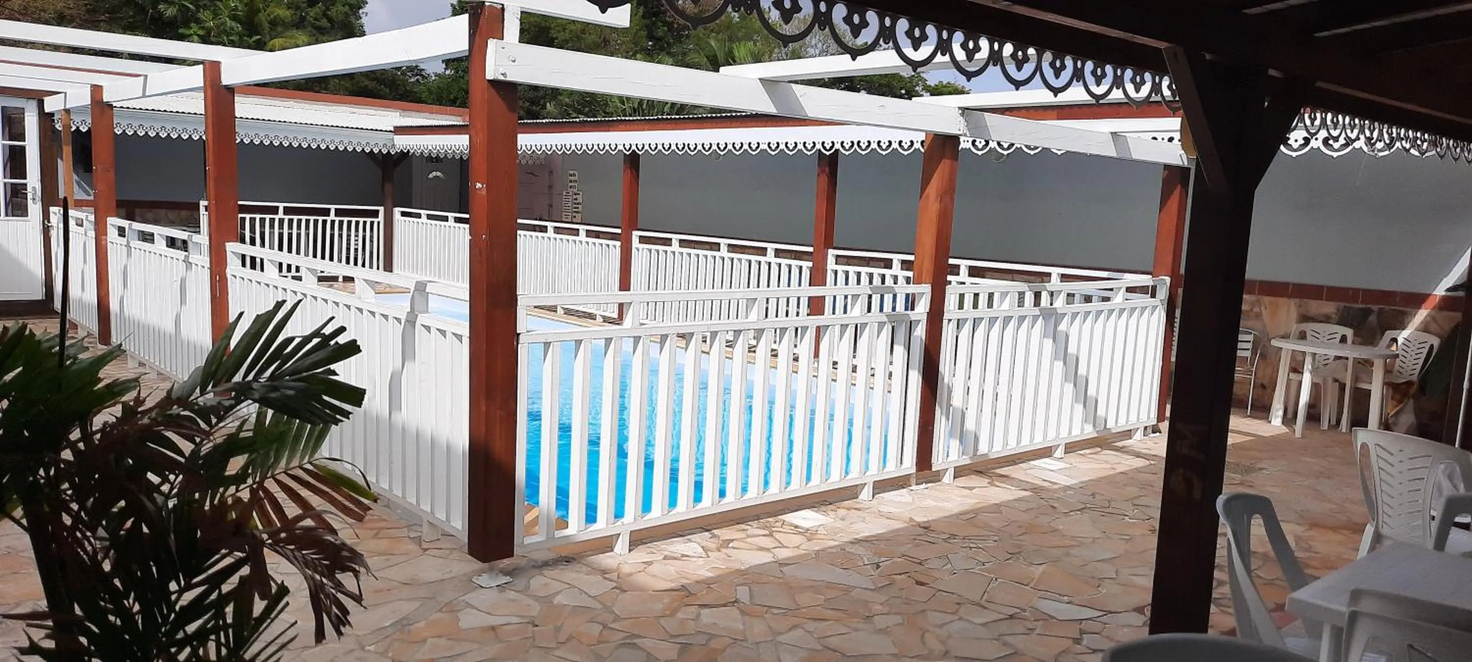 Swimming pool in Domaine De Titine