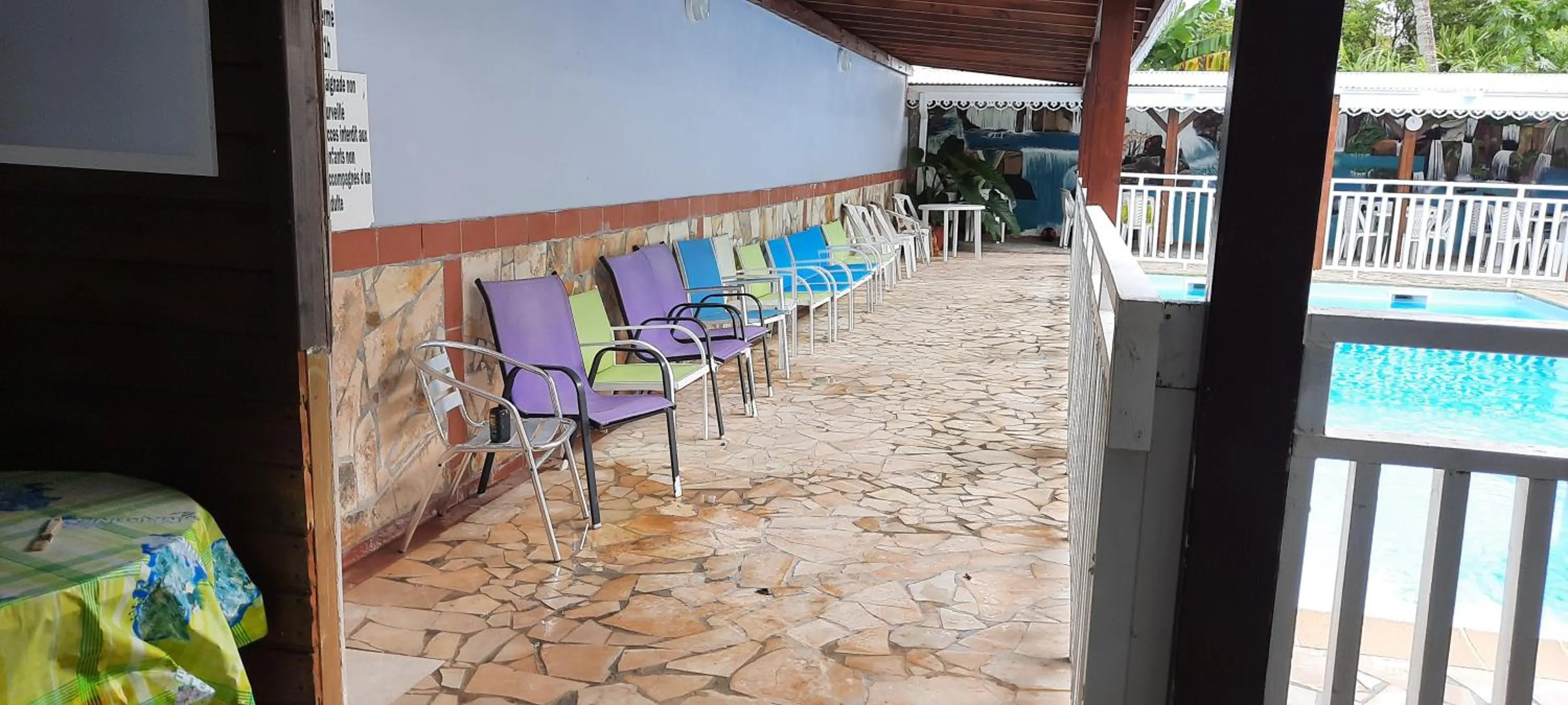 Swimming pool in Domaine De Titine