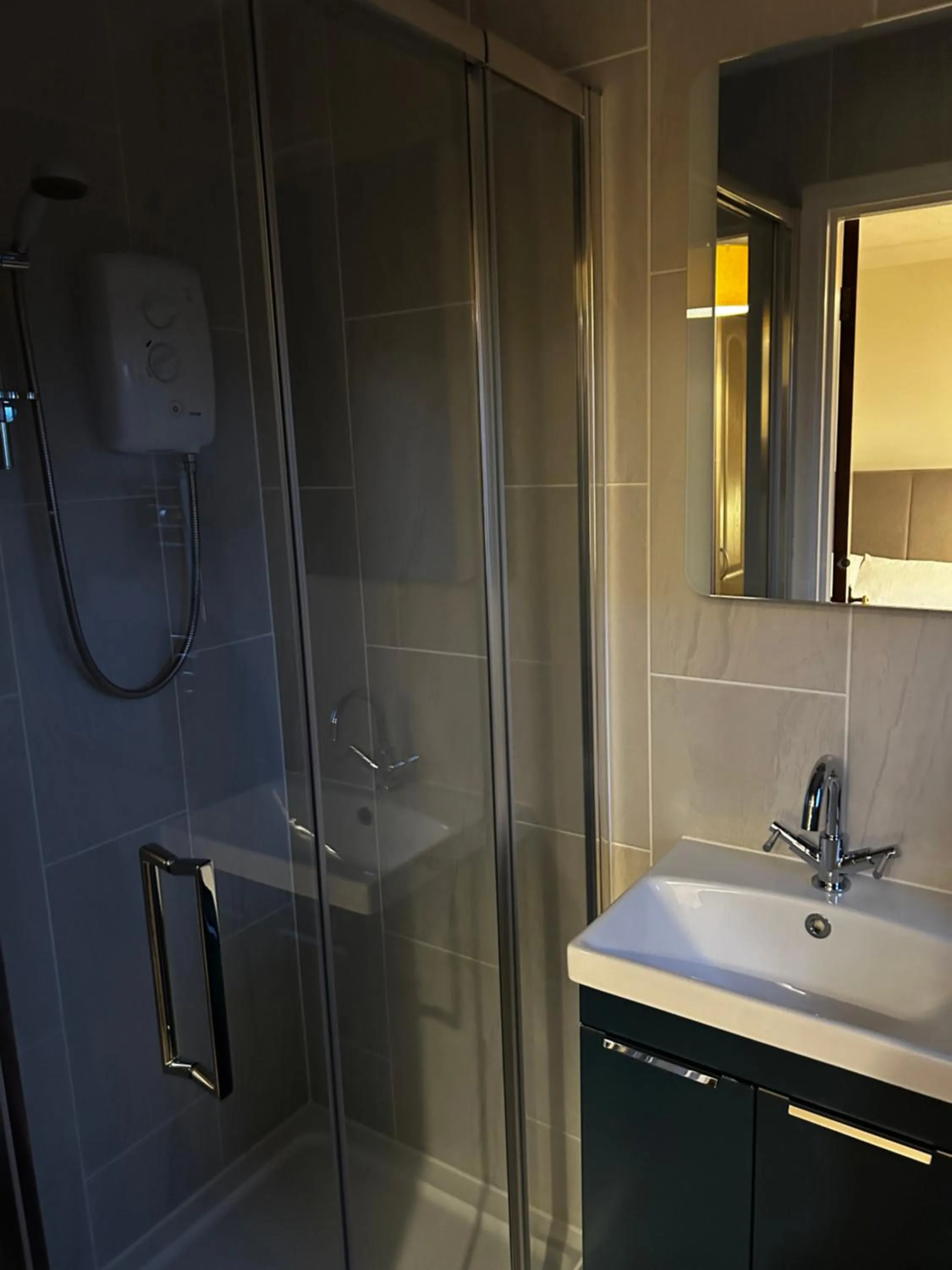 Shower in Church Farm Guest House