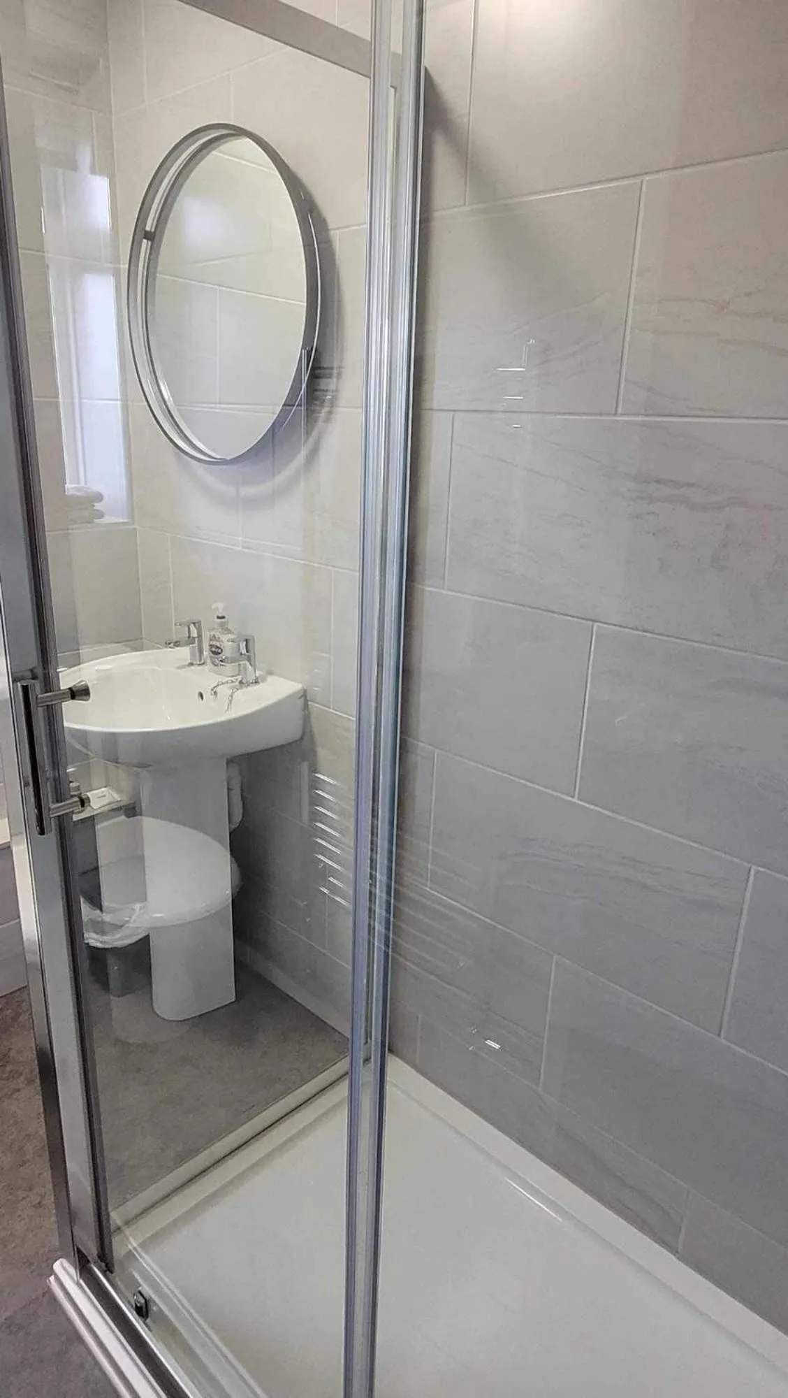 Shower in Church Farm Guest House