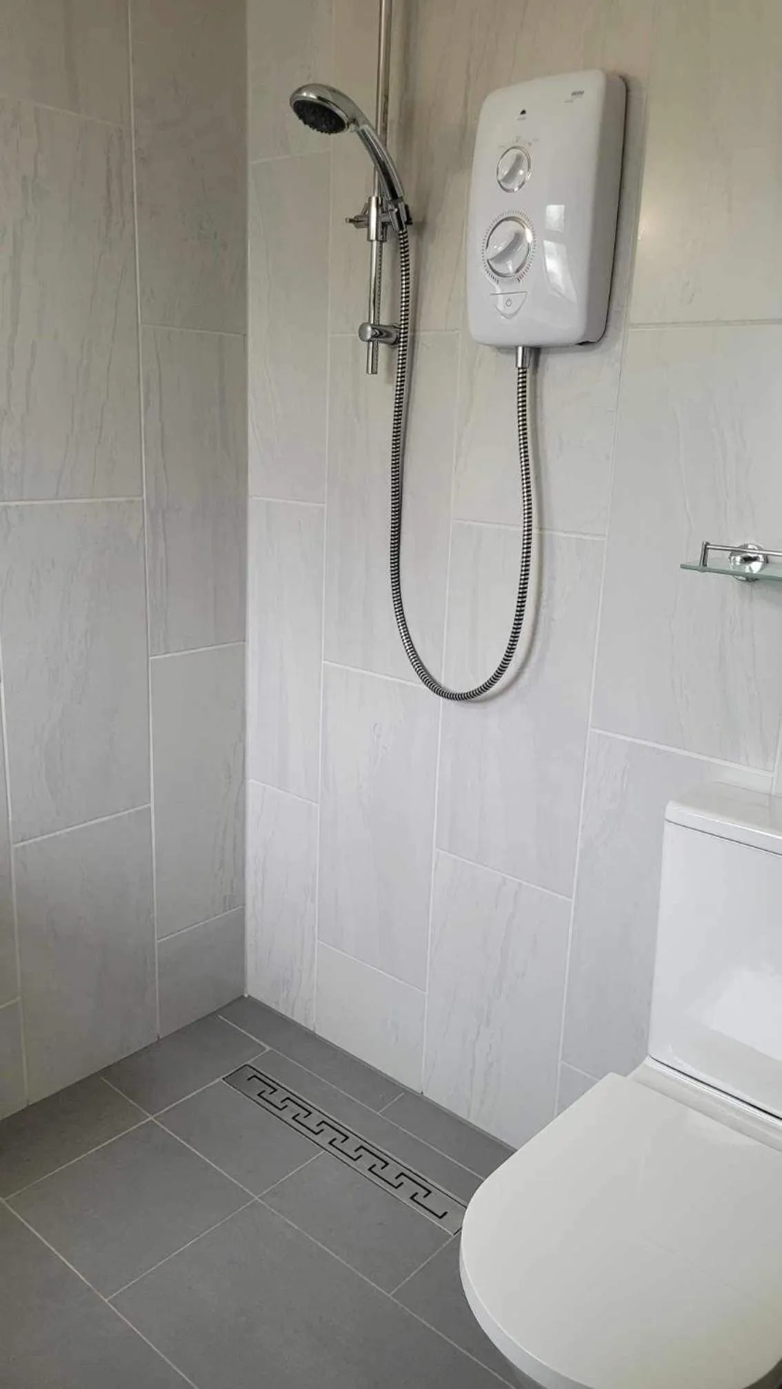 Shower in Church Farm Guest House