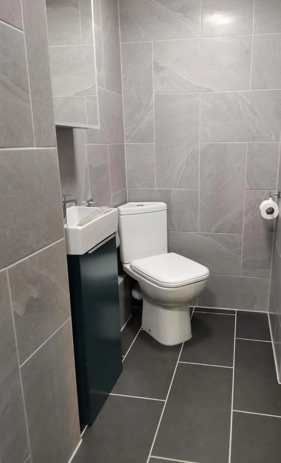Bathroom in Church Farm Guest House
