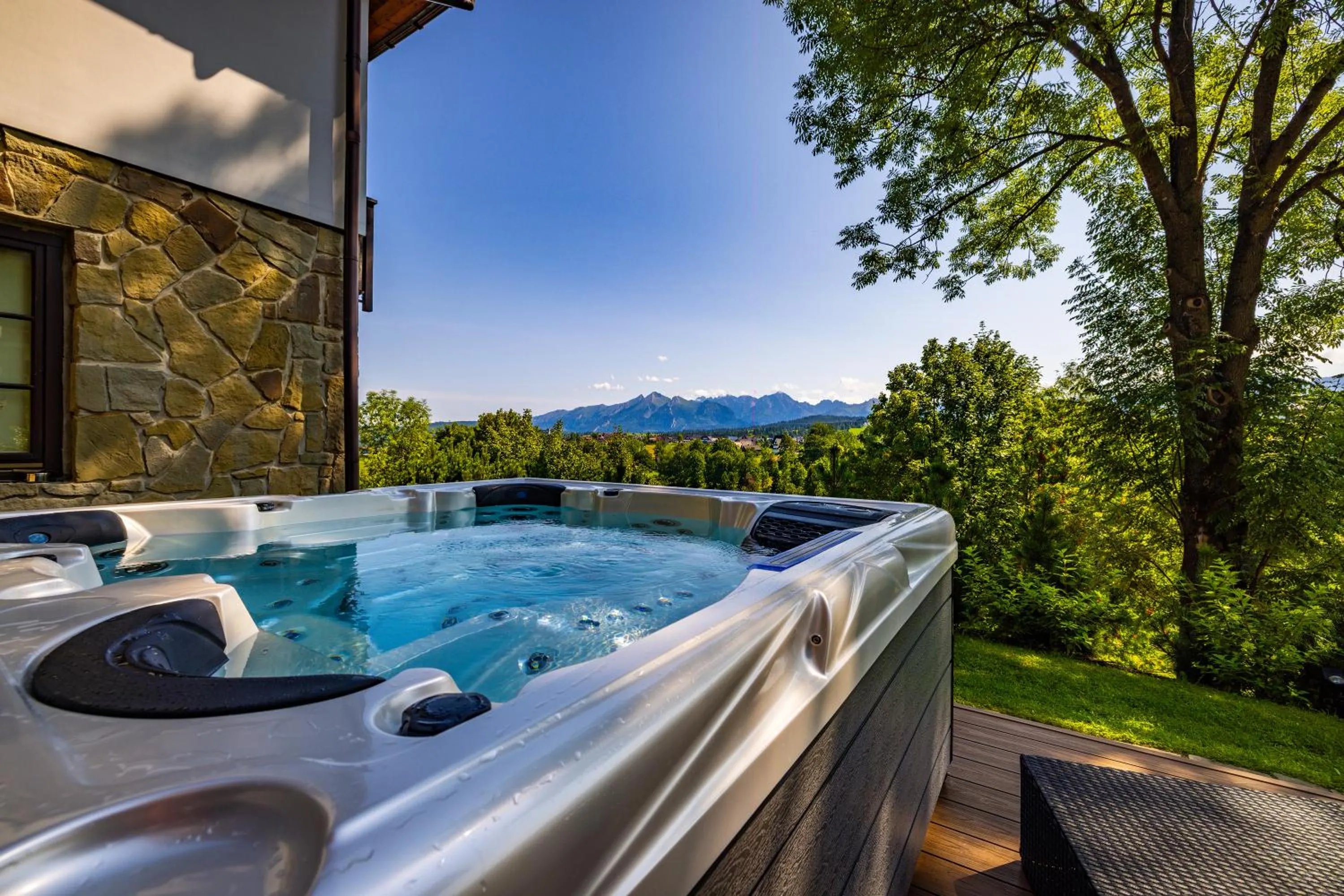 Hot Tub in Bystry Comfort