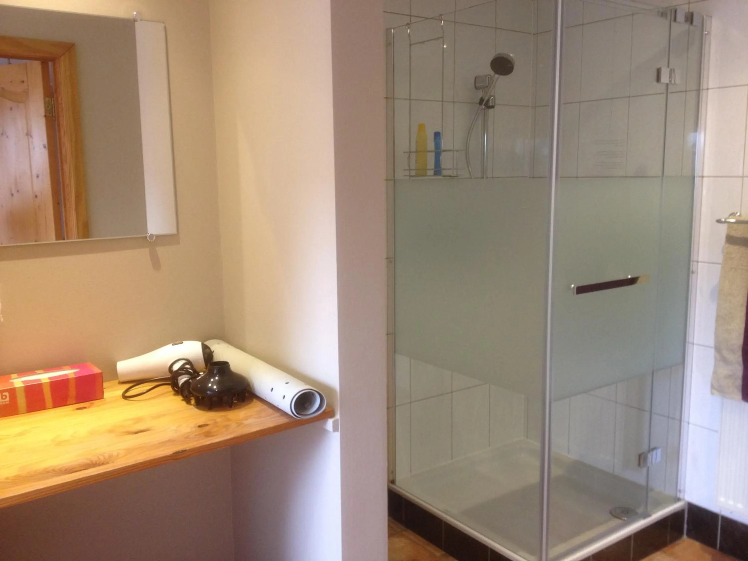 Shower in Varlet Farm