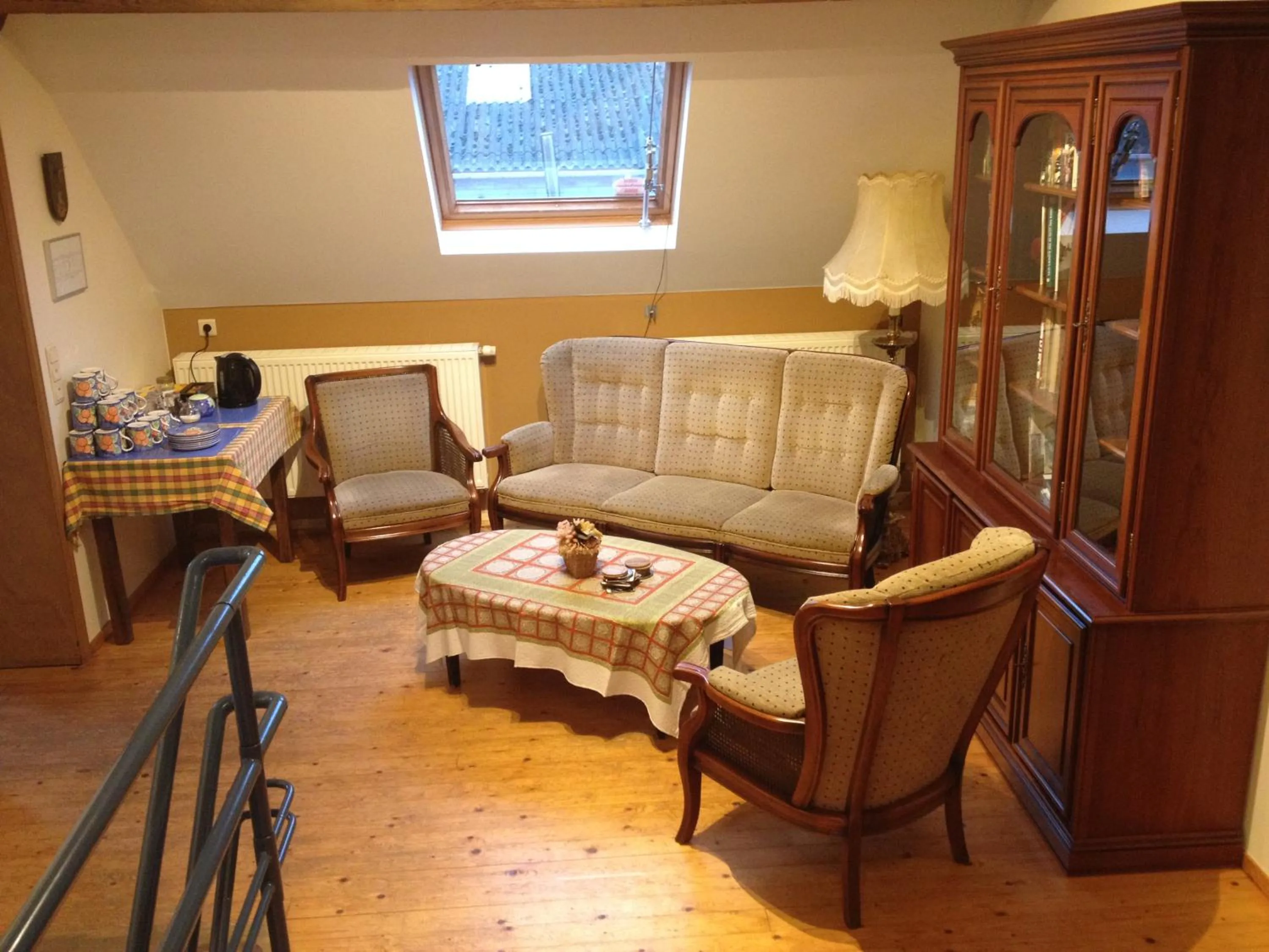 Library in Varlet Farm