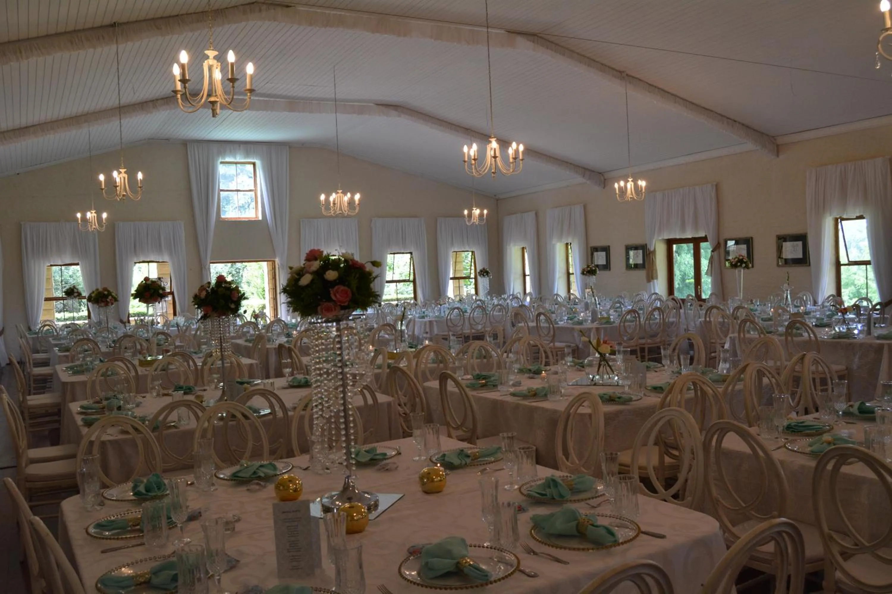 Area and facilities in Halliwell Country Inn