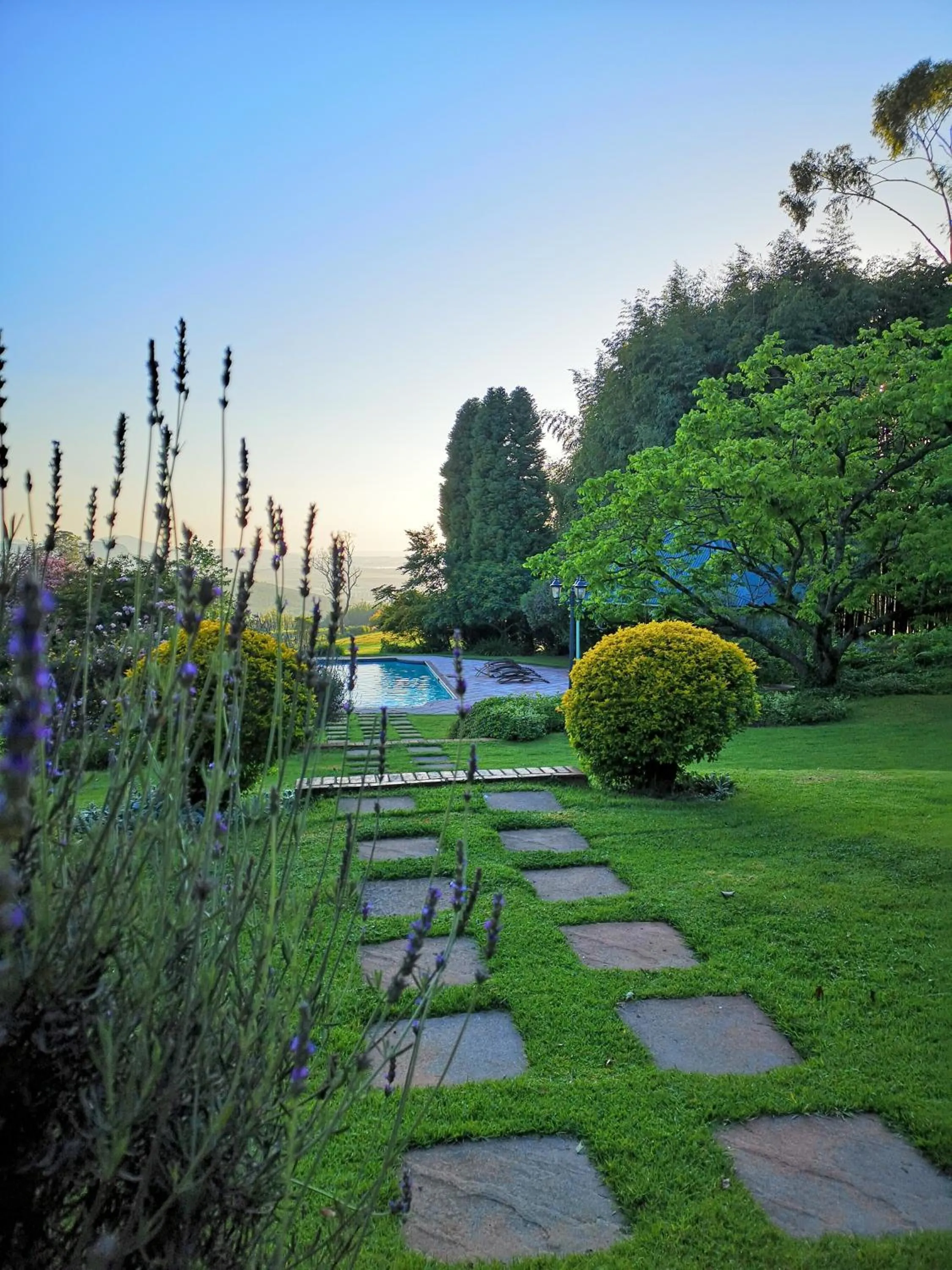 Garden in Halliwell Country Inn