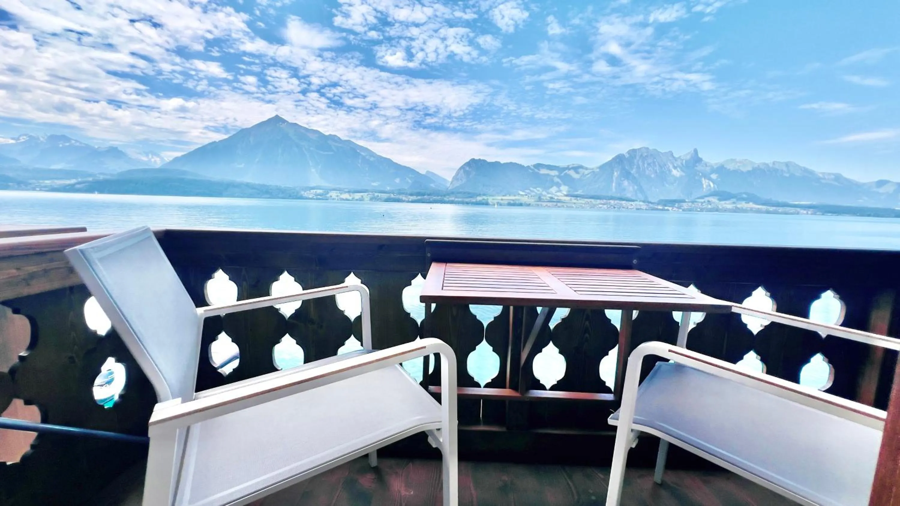 View (from property/room) in Boutique Hotel Niesenblick - direkt am Thunersee gelegen mit SELF CHECK IN & digitaler Rezeption