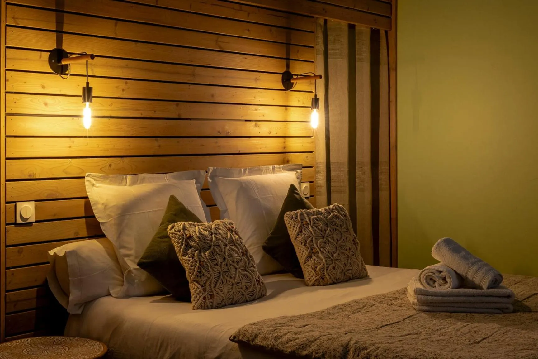 Night, Bed in Domaine du Kelenn, Maison d'hôtes de charme avec piscine