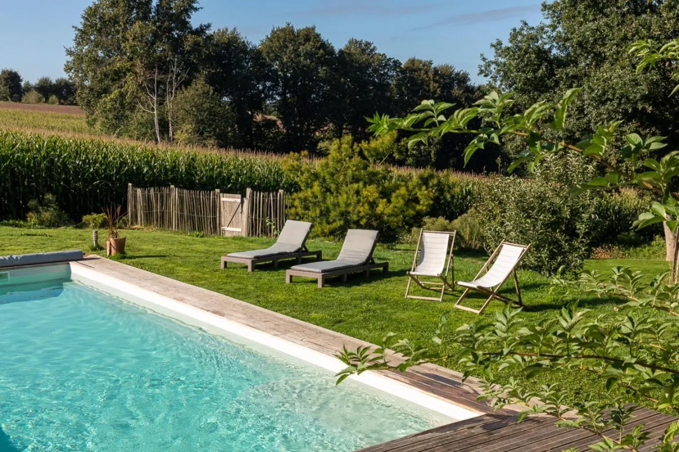 Day in Domaine du Kelenn, Maison d'hôtes de charme avec piscine