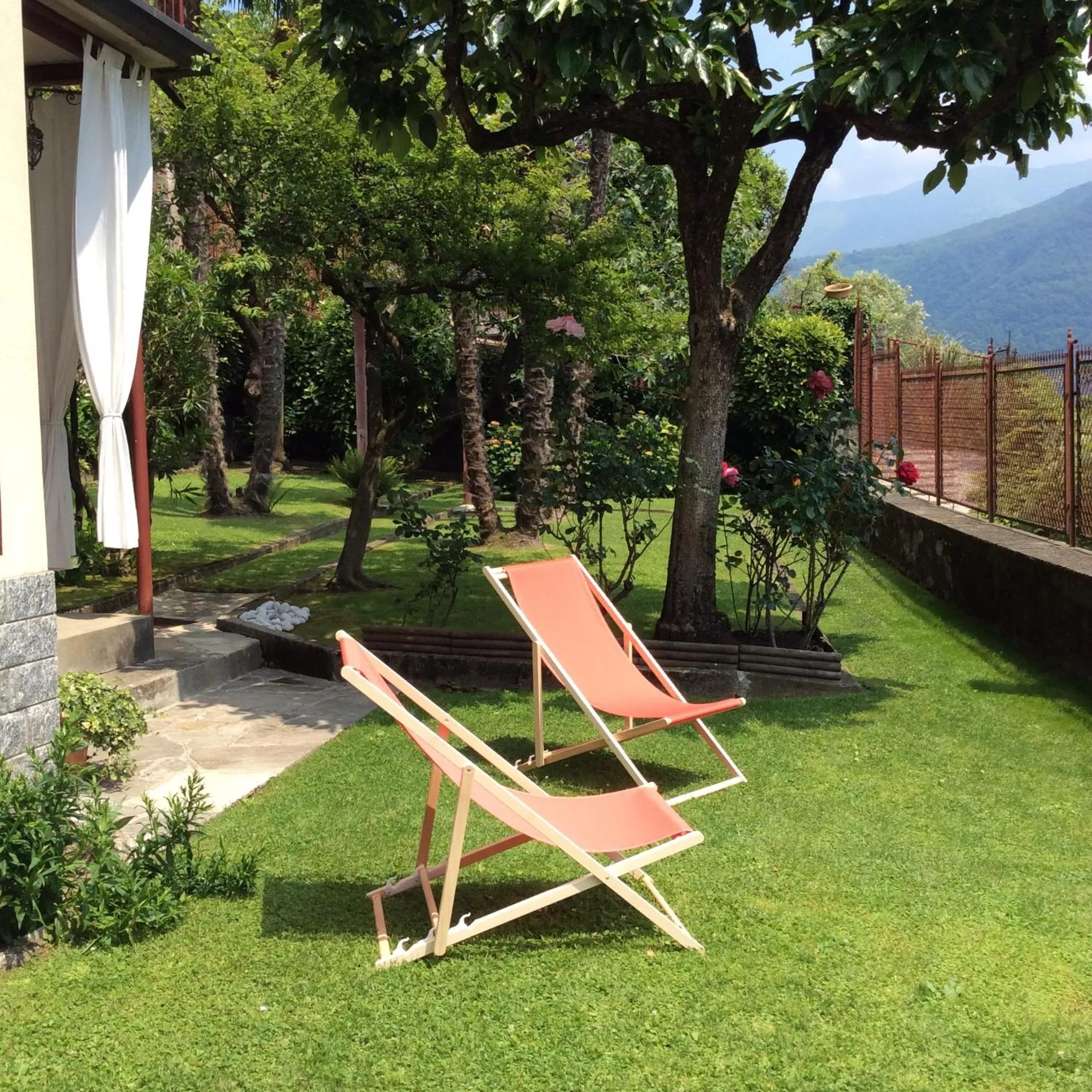 BBQ facilities in Villa Albonico