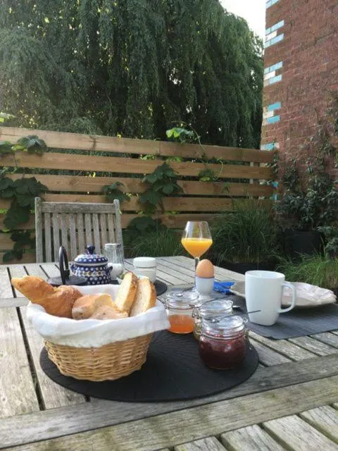 Balcony/Terrace in Villa Marguerite - Chambres d'Hôtes