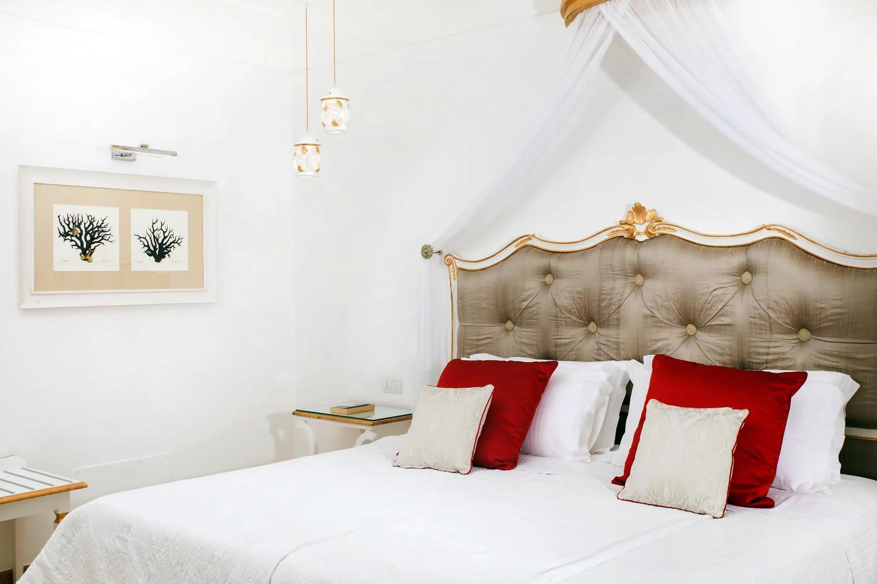 Decorative detail, Bed in Villa Corallium