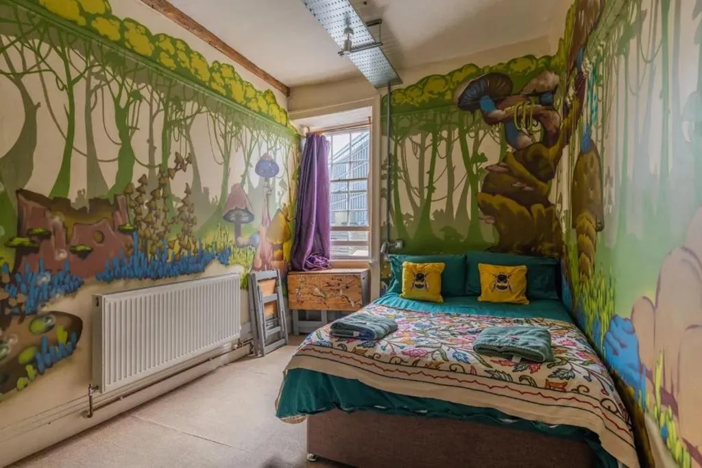 Bed in The Full Moon Backpackers