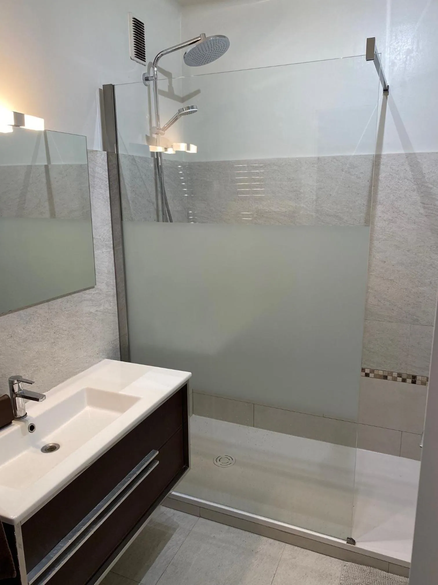 Bathroom in Le Minerve