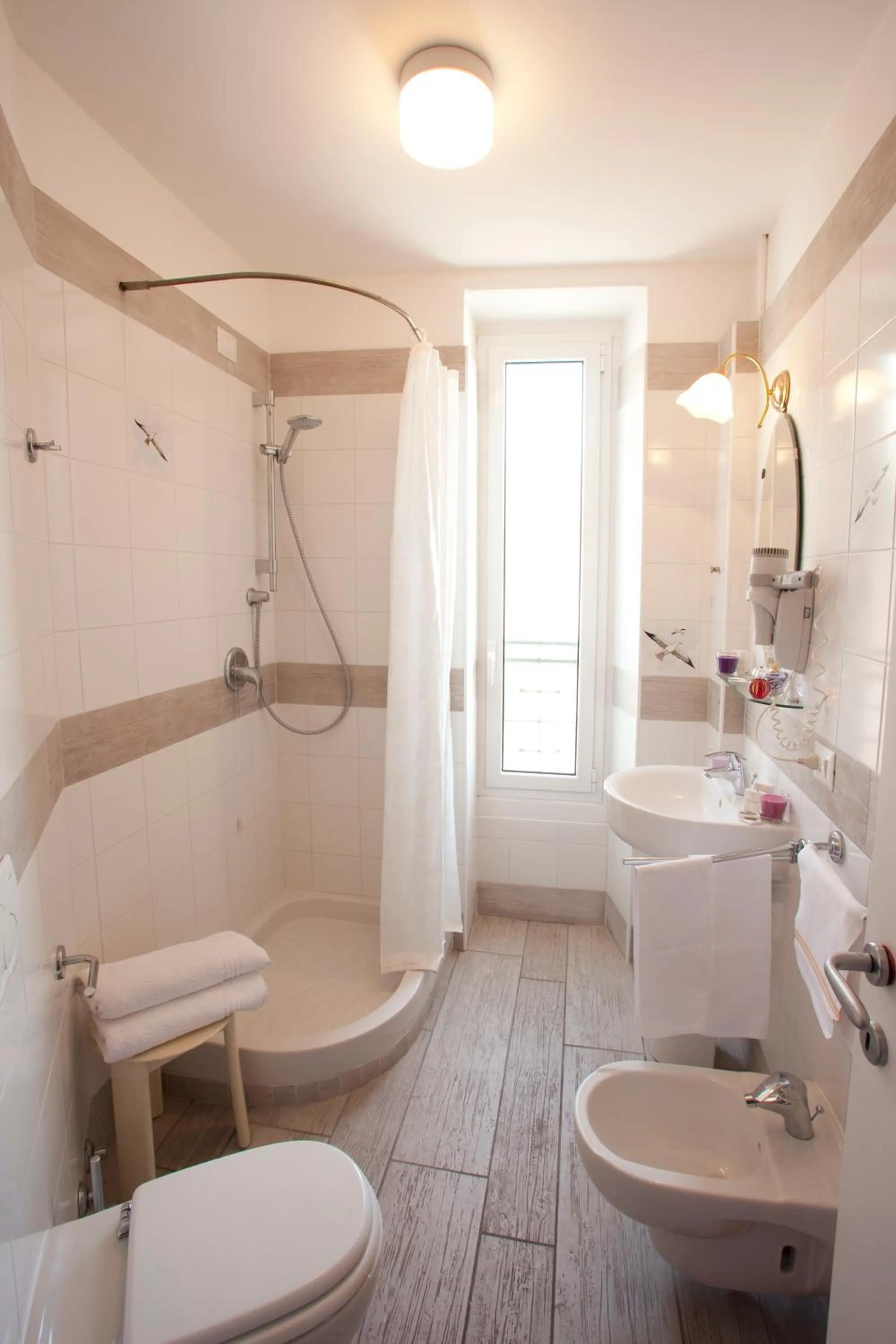 Double Room with City View in Hotel Eden Alaxi Hotels