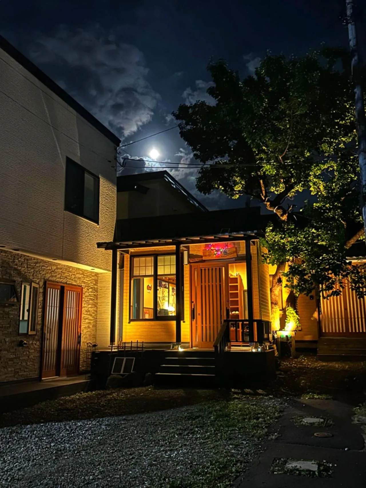 Night in Plum House Otaru