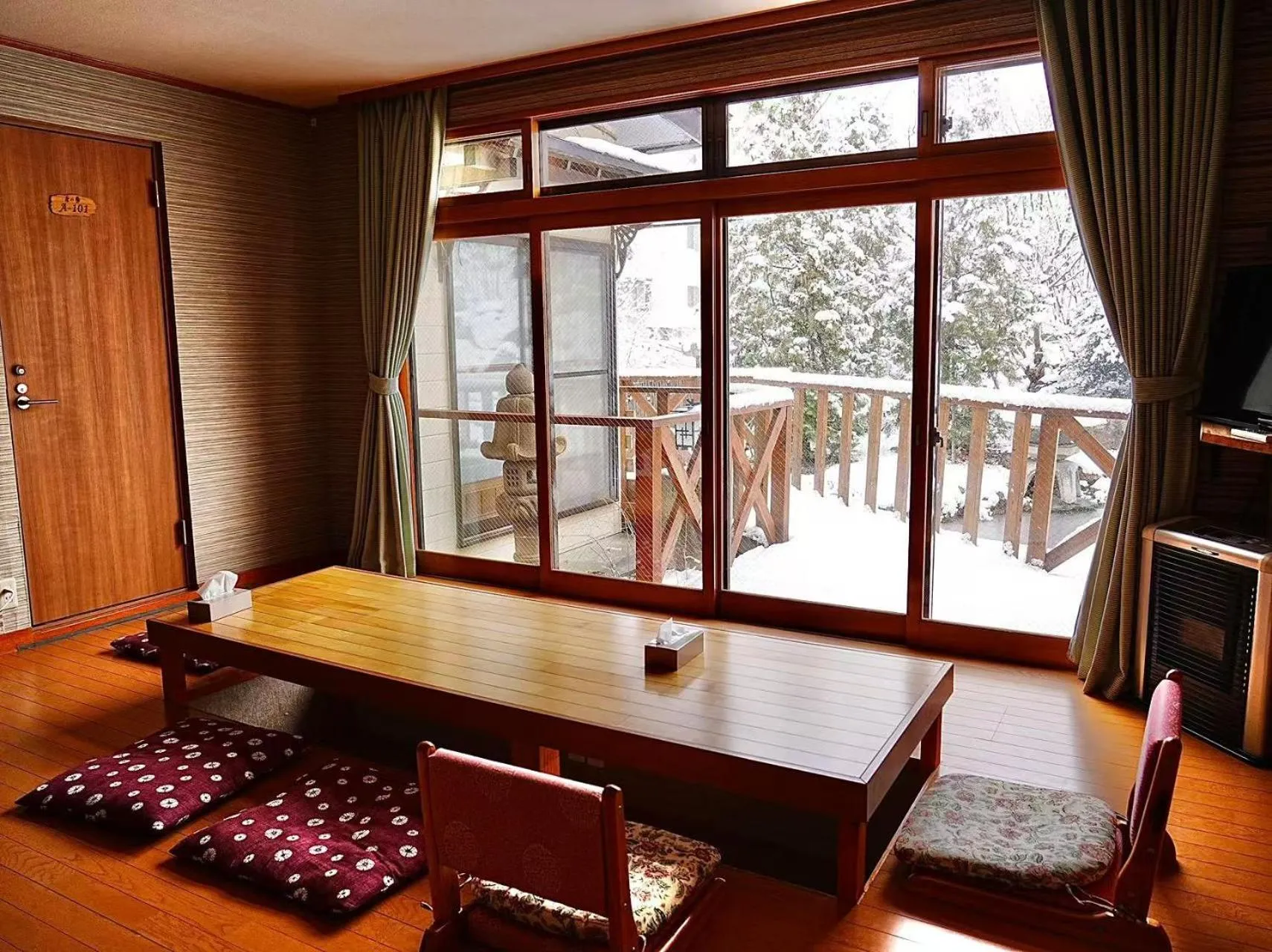 Winter in Plum House Otaru