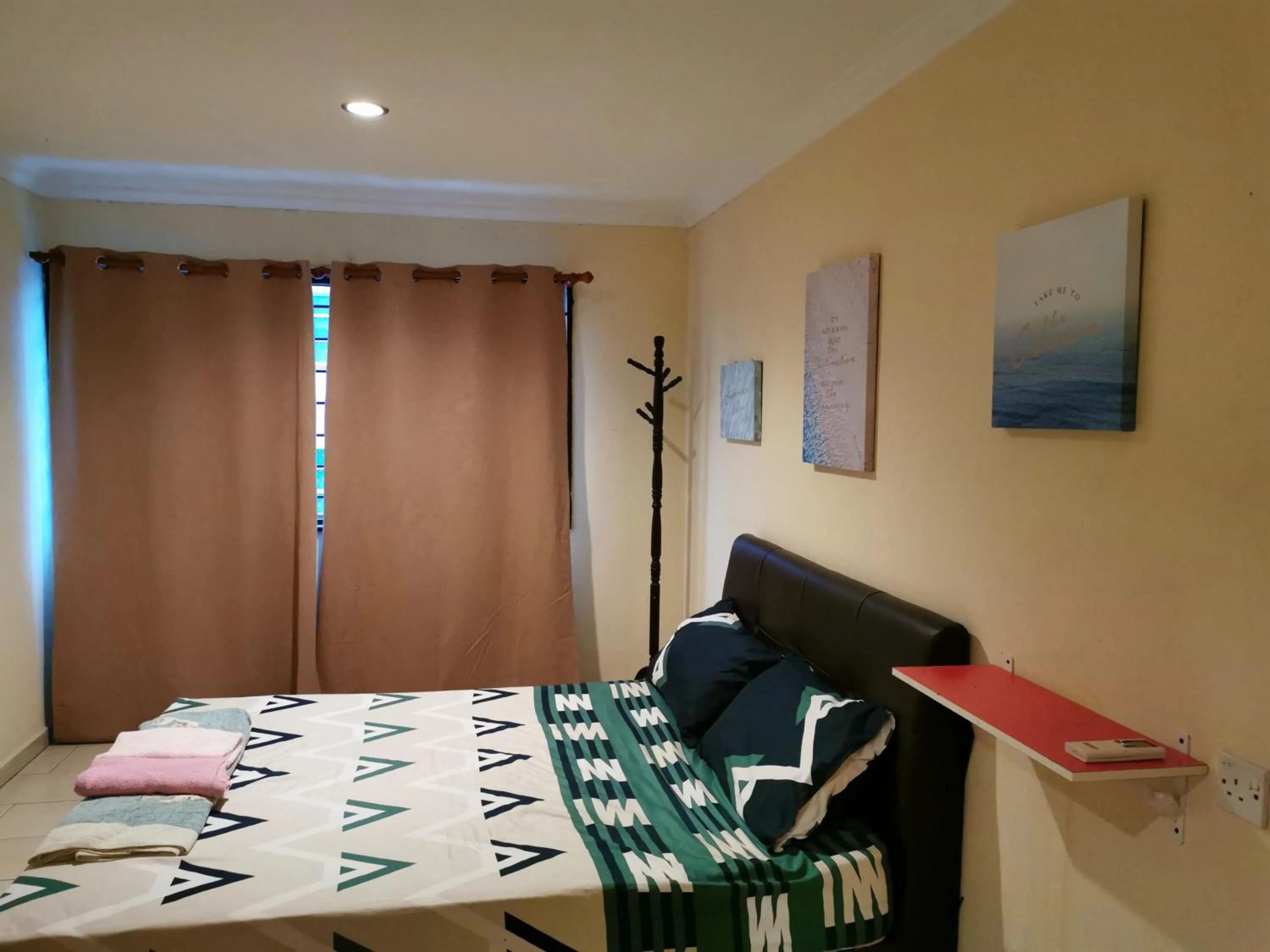 Bedroom, Bed in YY Residences