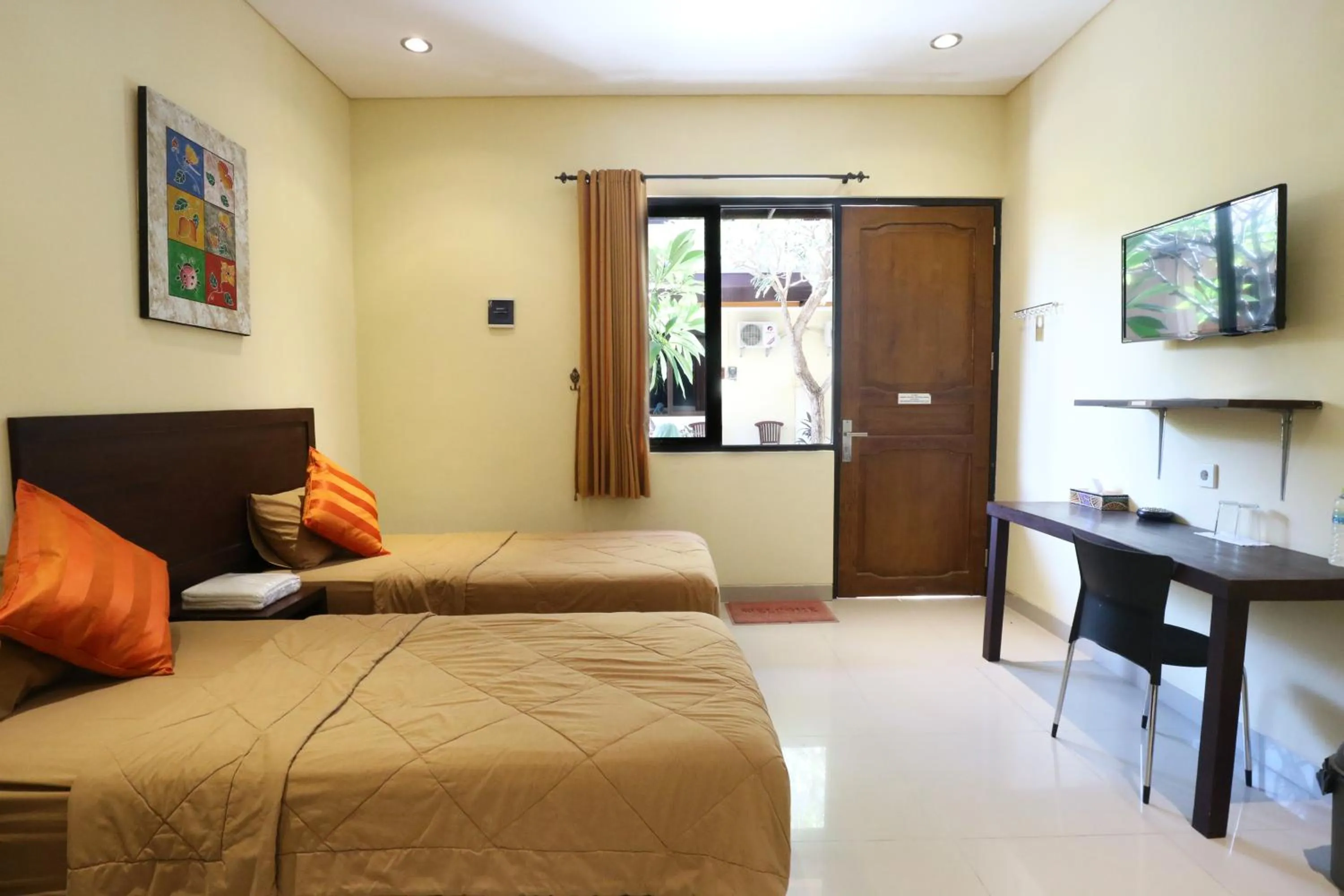 Bedroom, Bed in Dee Mansion