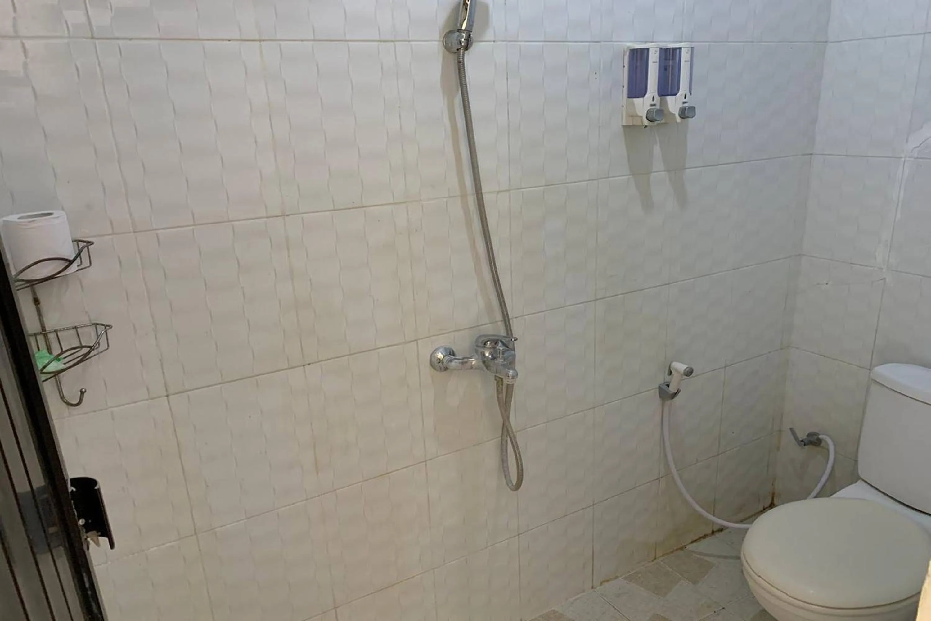 Bathroom in Dee Mansion