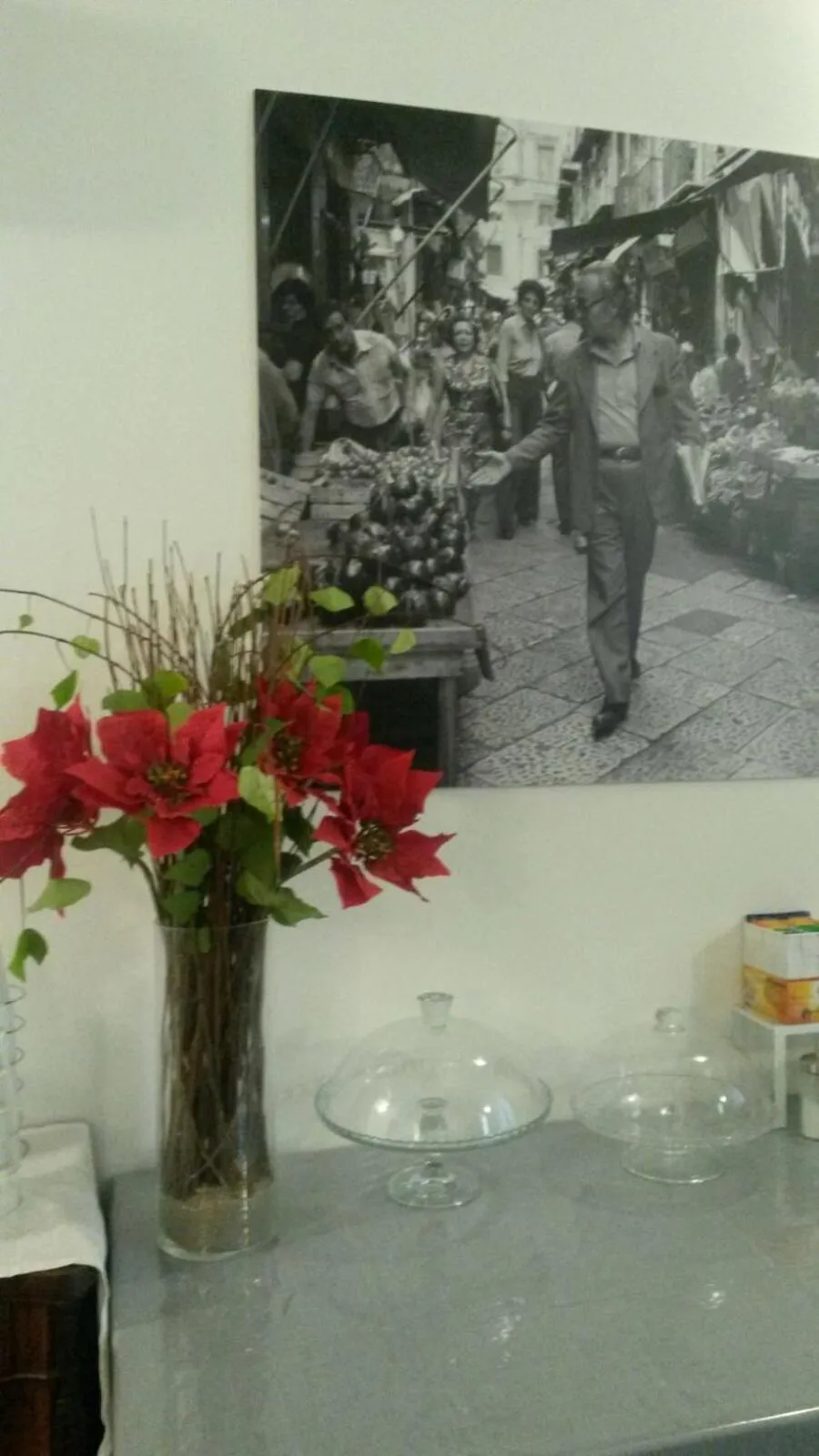 Communal lounge/ TV room in Demetra Rooms